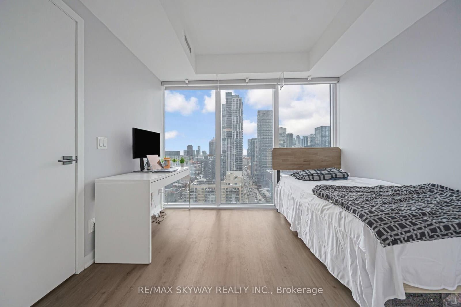 #2101 - 319 Jarvis Street