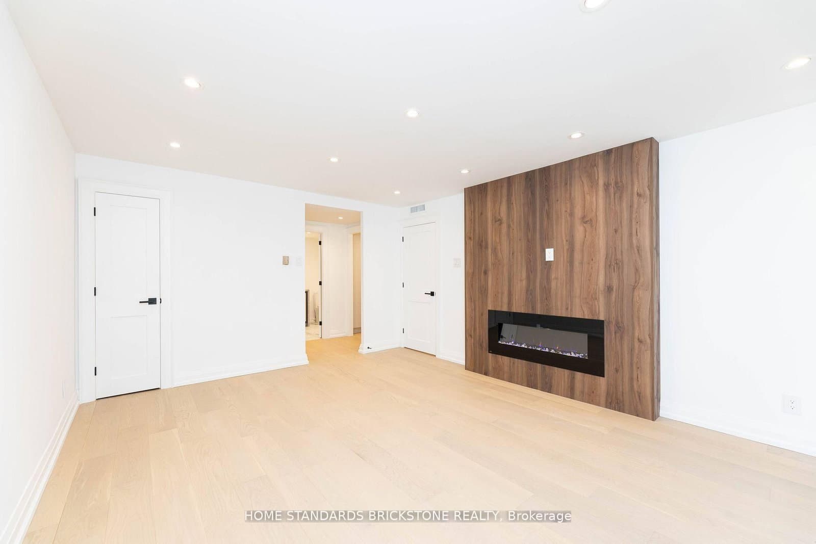 61 St Clair Avenue W, Unit 805 thumbnail 32