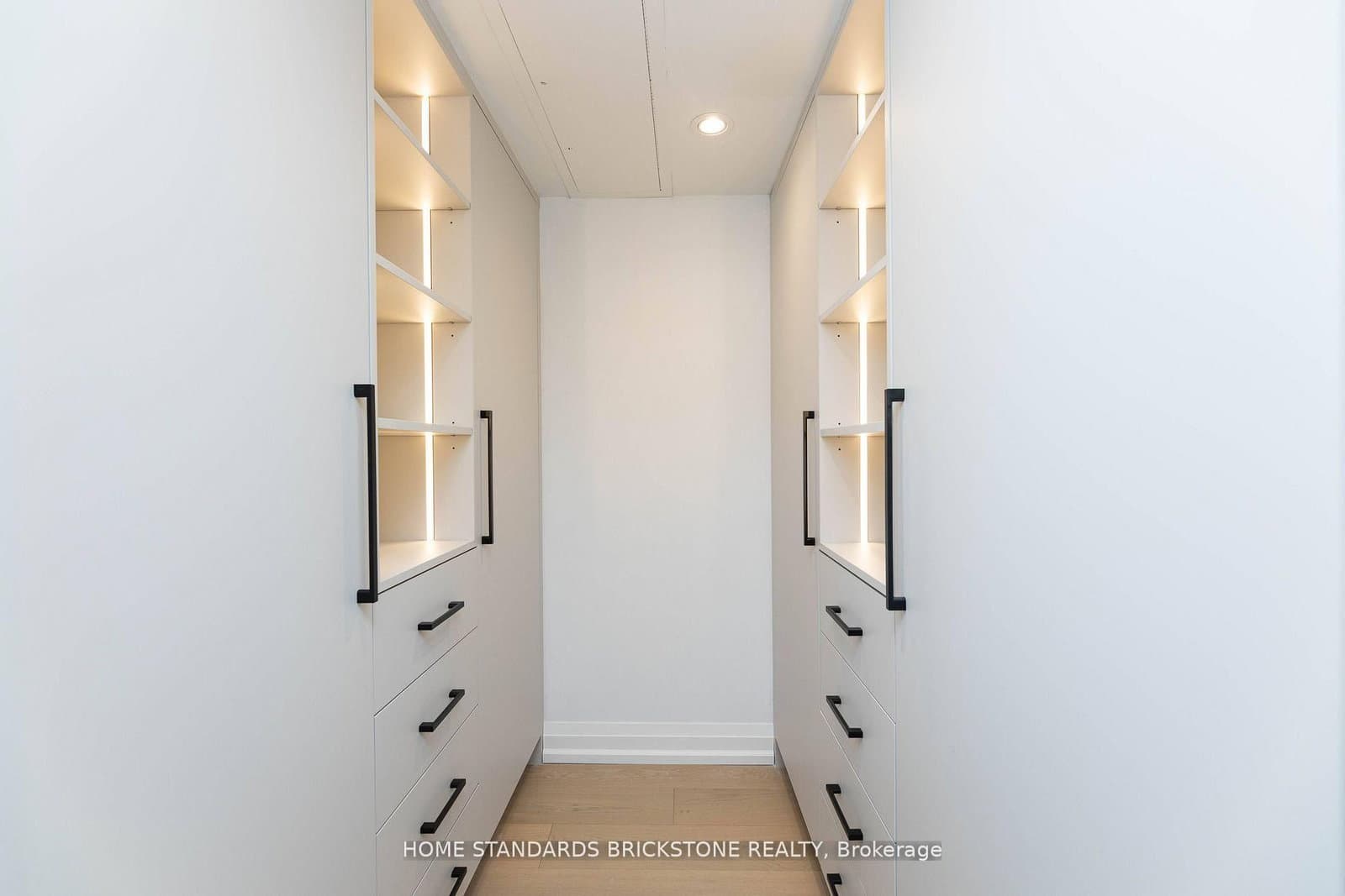 61 St Clair Avenue W, Unit 805 thumbnail 35