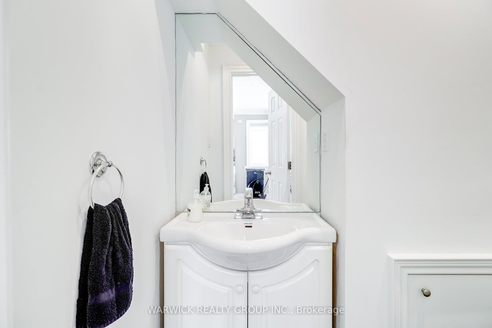 123 Sheppard Avenue E thumbnail 16