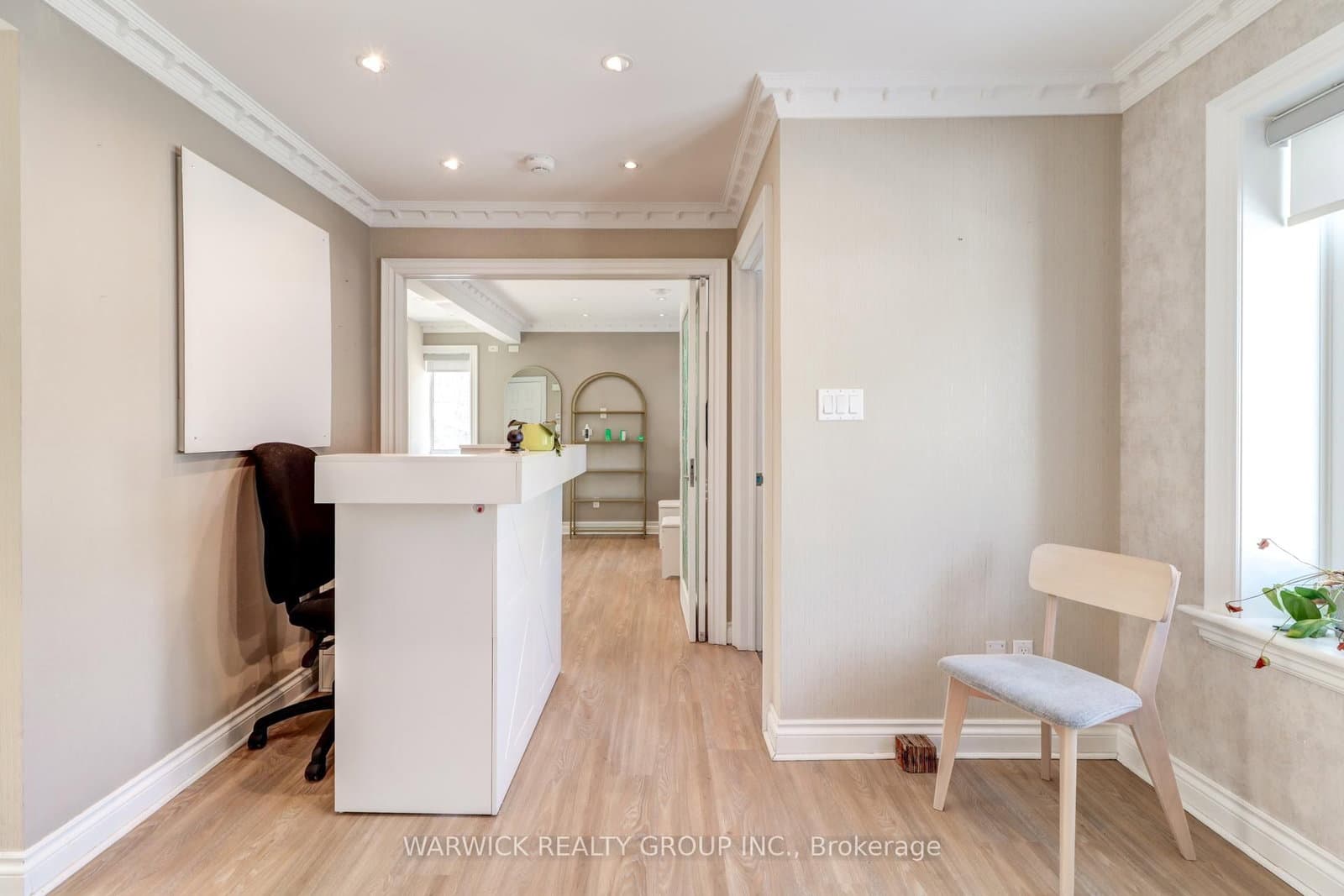 123 Sheppard Avenue E thumbnail 5