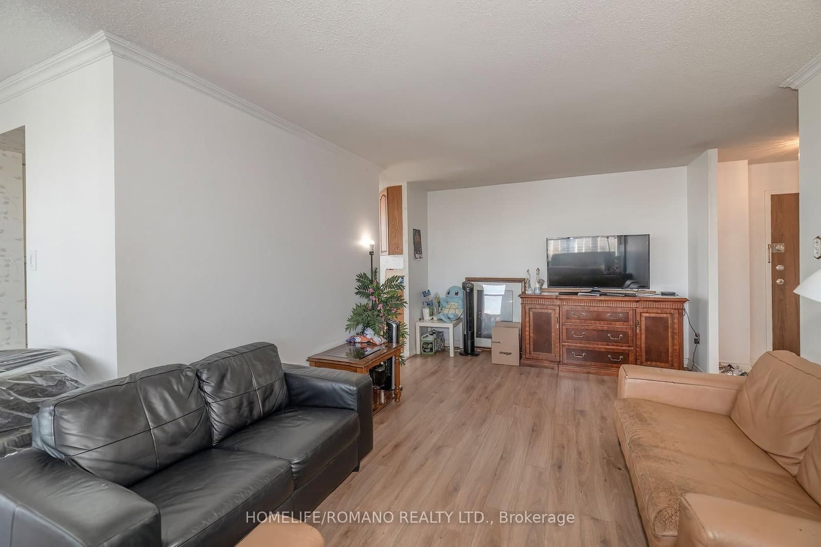 100 Antibes Drive, Unit 702 thumbnail 7