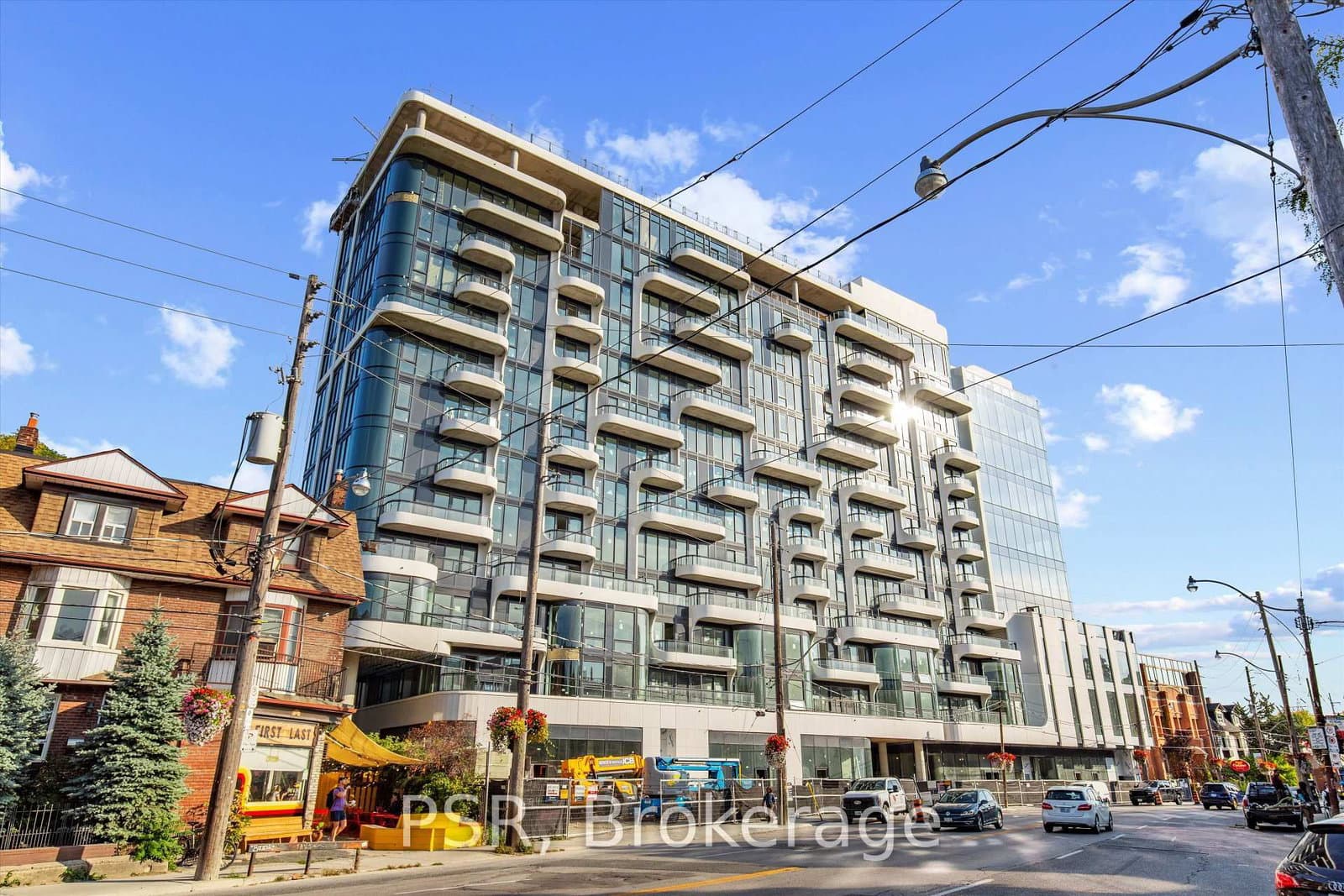 #201 - 328 Dupont Street