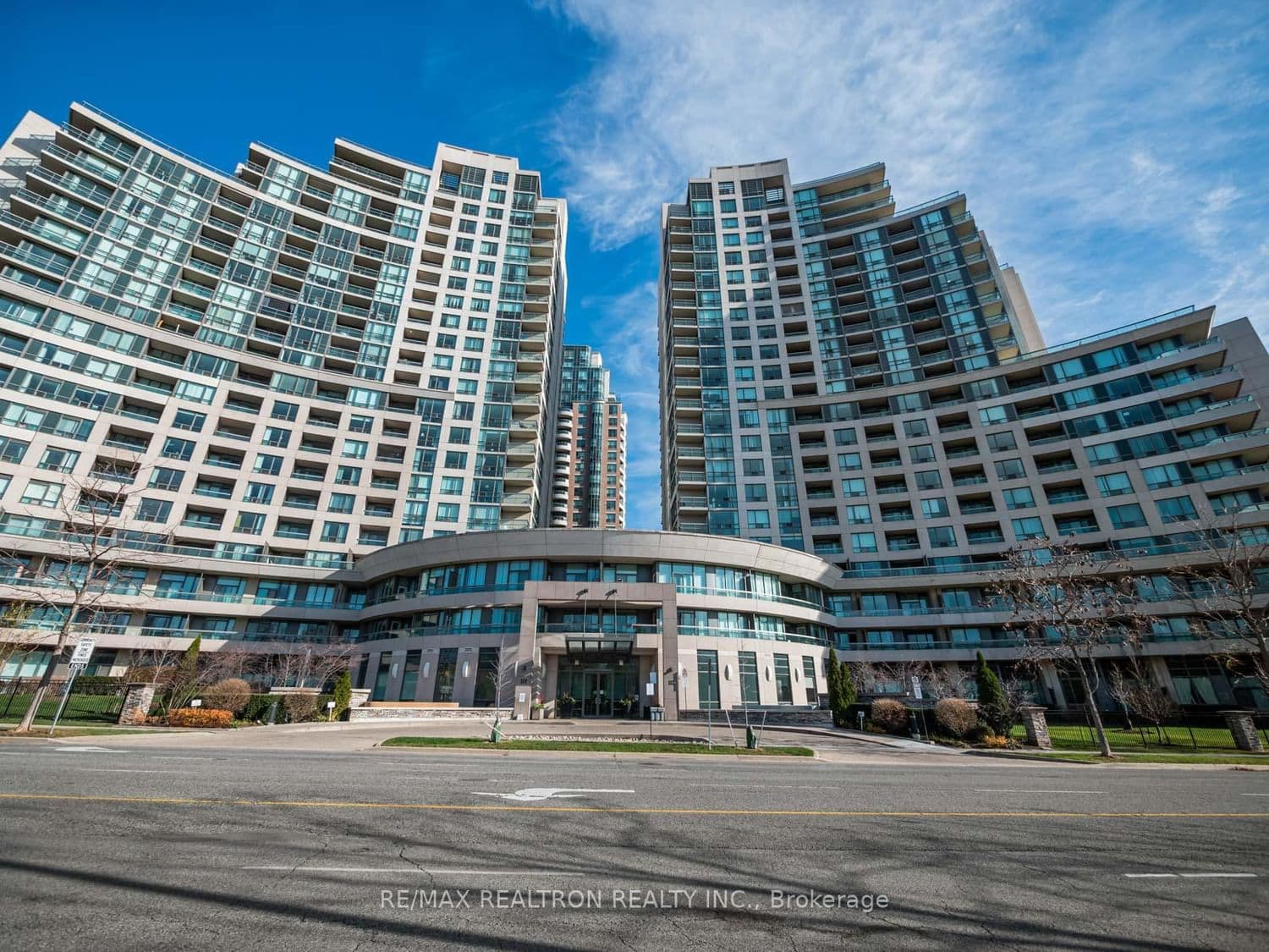 #318 - 503 Beecroft Road