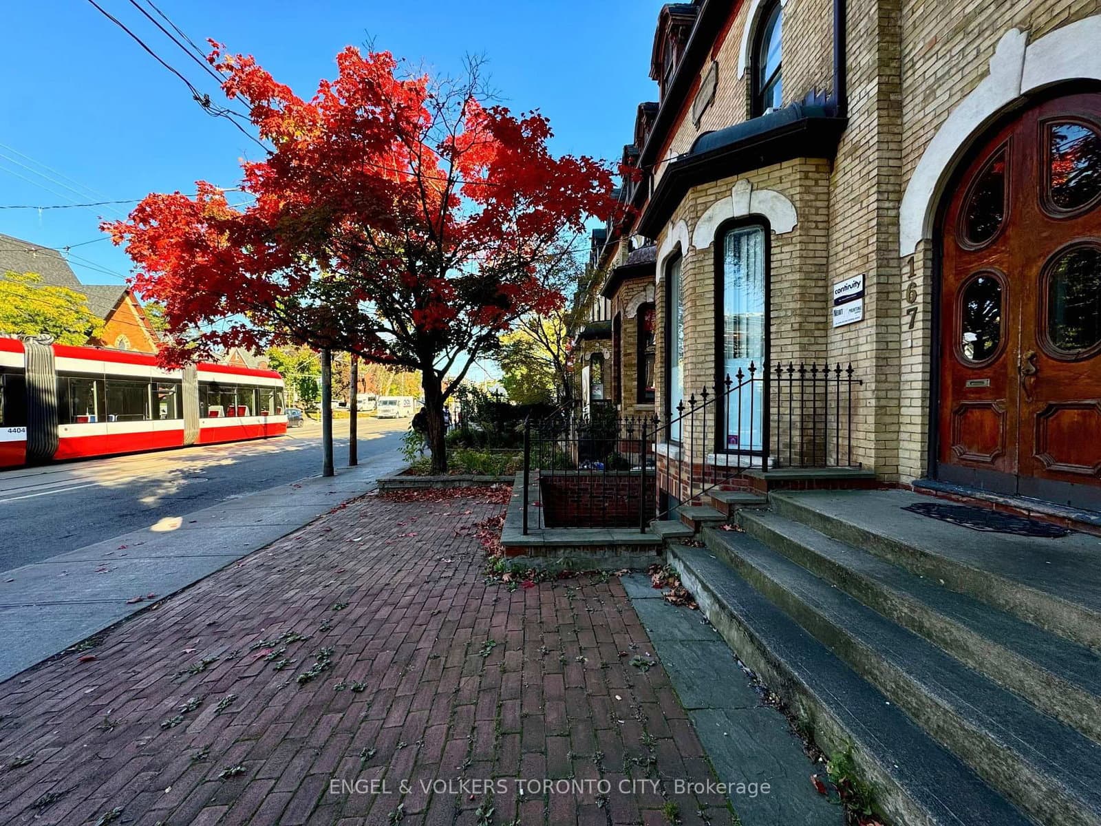 167 Carlton Street thumbnail 27