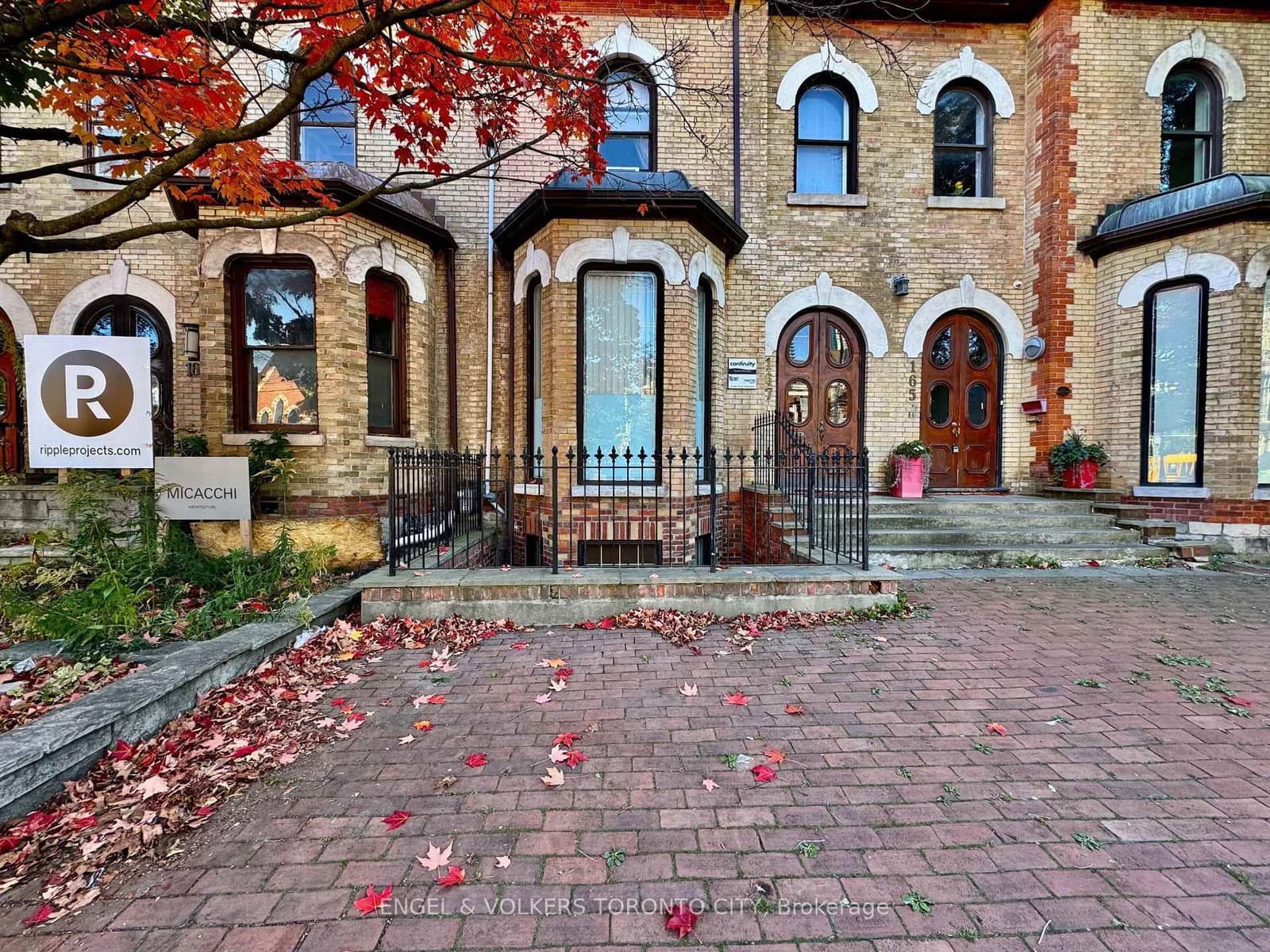167 Carlton Street thumbnail 6