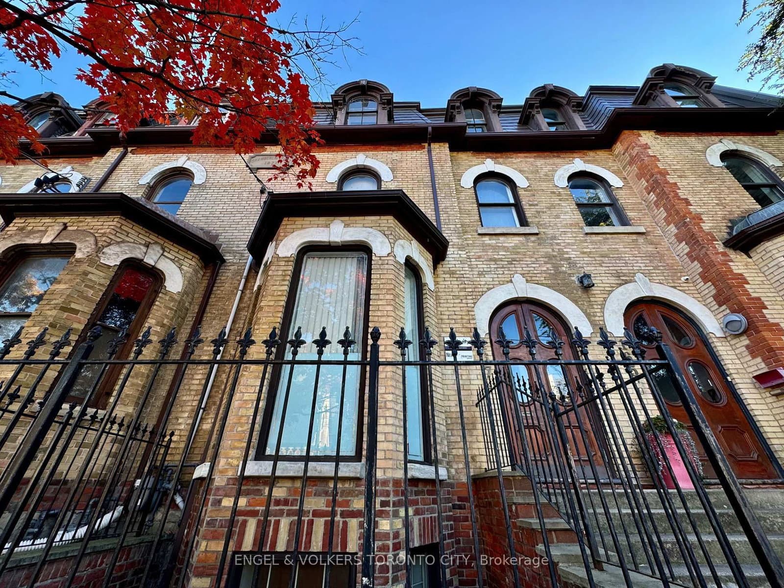 167 Carlton Street thumbnail 7