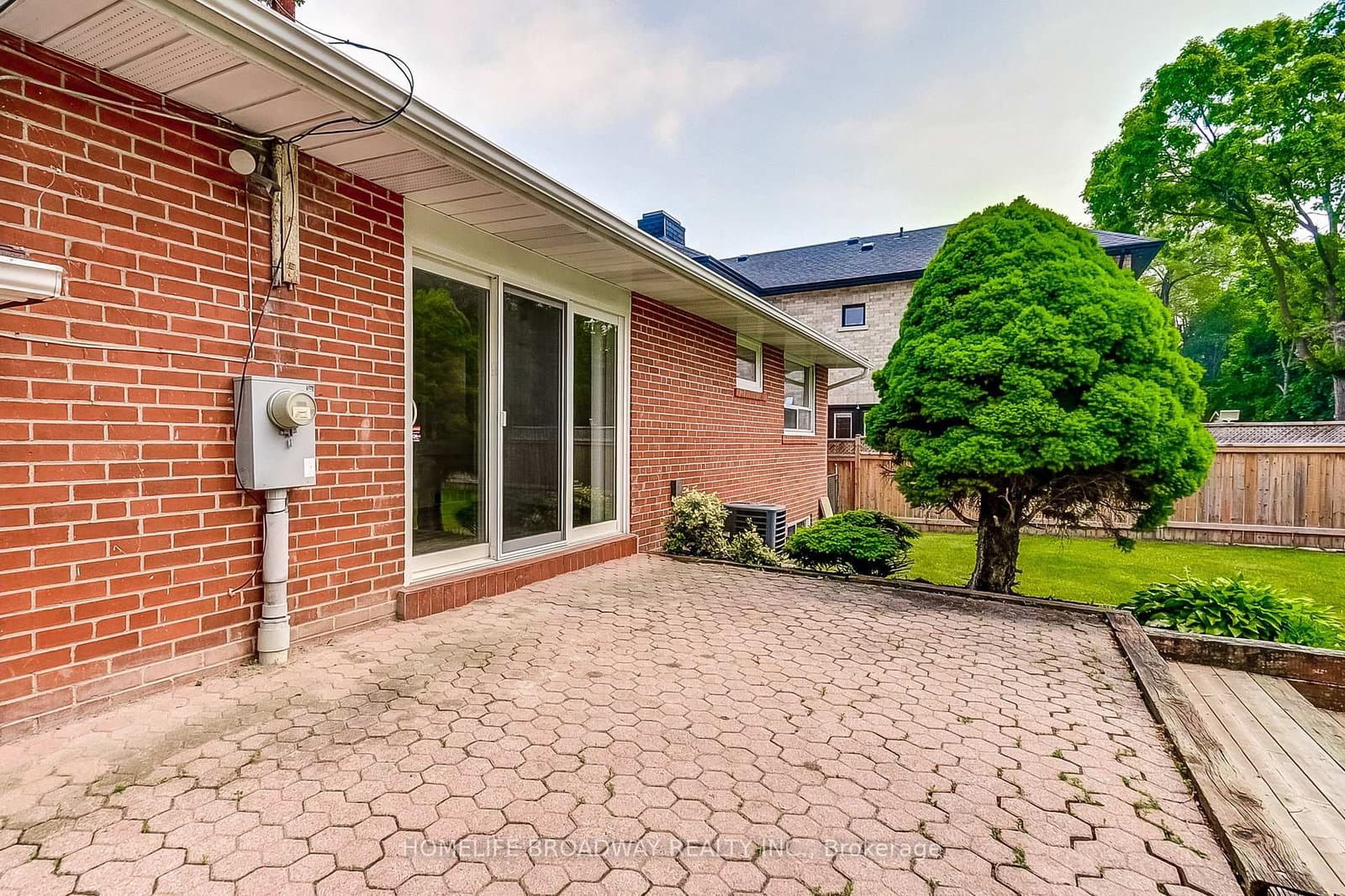 45 Hurlingham Crescent thumbnail 31