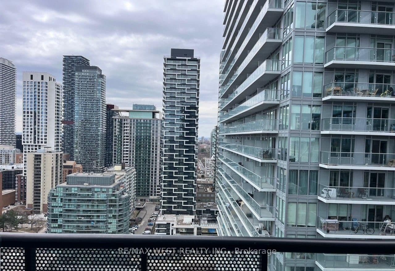 127 Broadway Avenue, Unit 2503