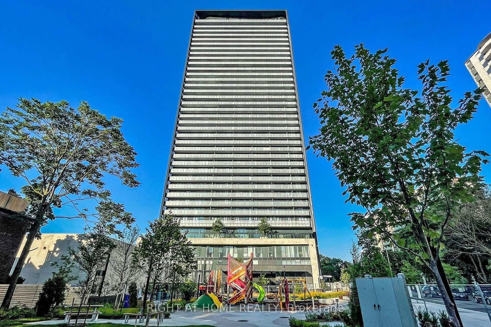 575 Bloor Street E, Unit 508 thumbnail 3