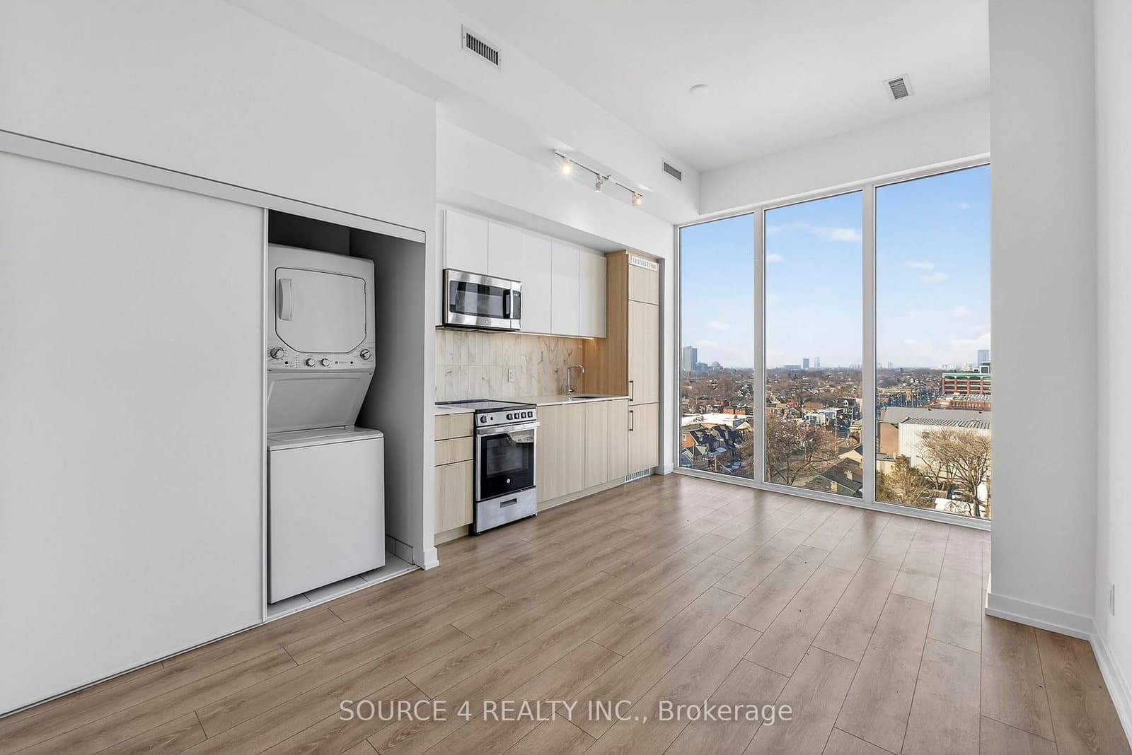 500 Dupont Street, Unit 805 thumbnail 5