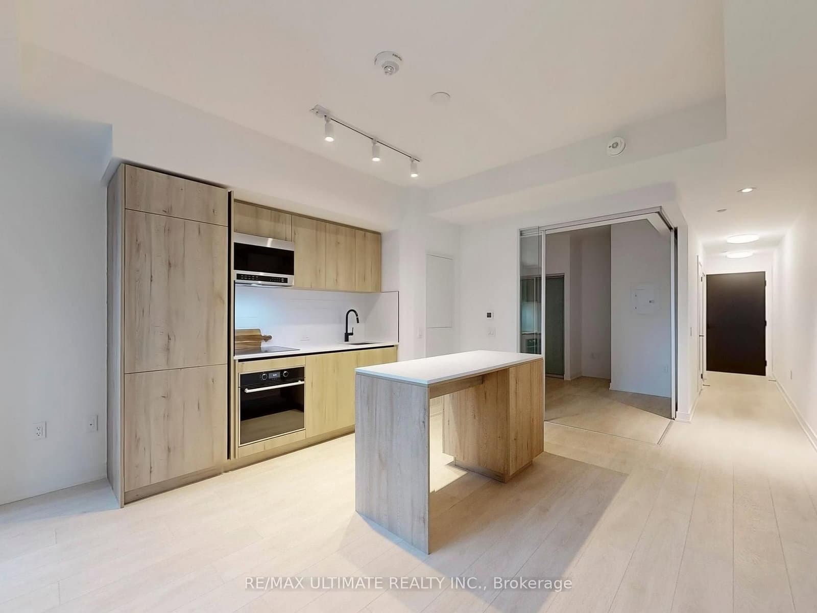 117 Broadway Avenue, Unit 207 thumbnail 18