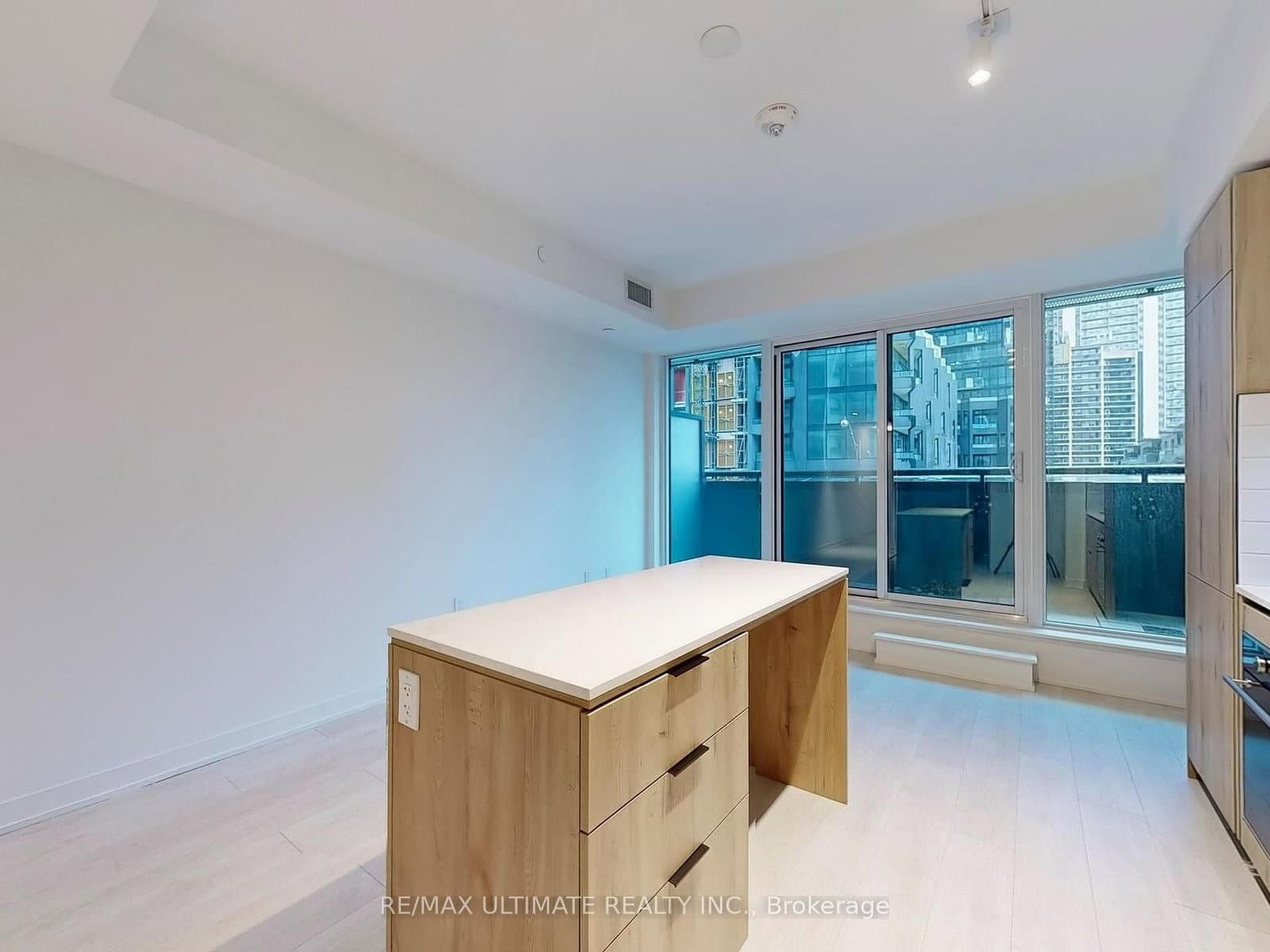 117 Broadway Avenue, Unit 207 thumbnail 21