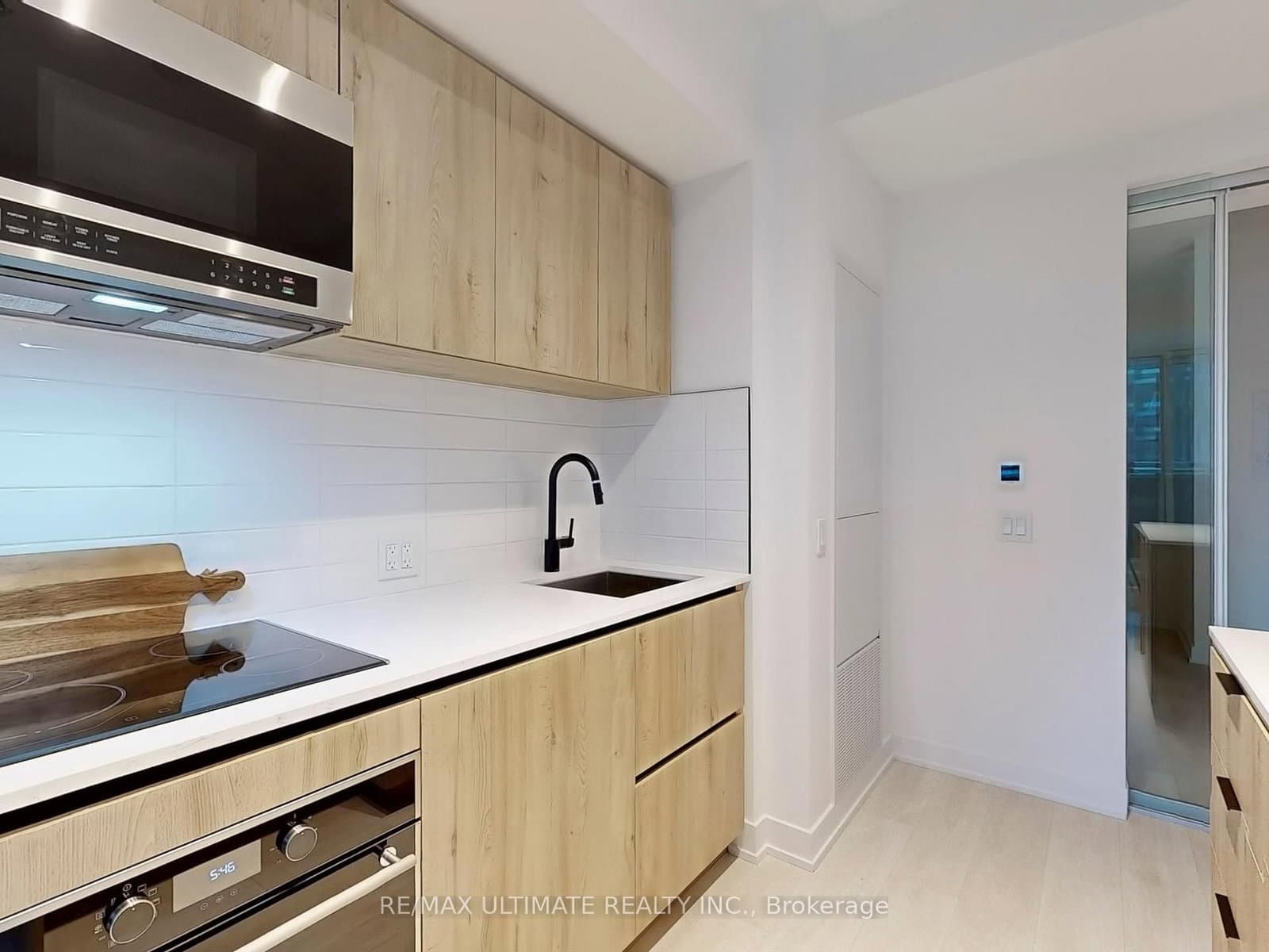 117 Broadway Avenue, Unit 207 thumbnail 24