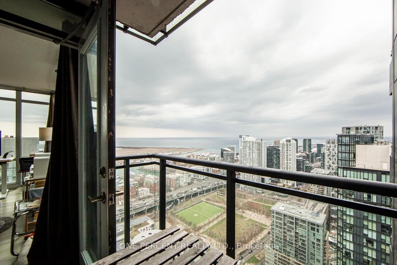 25 Telegram Mews, Unit 5007 thumbnail 33