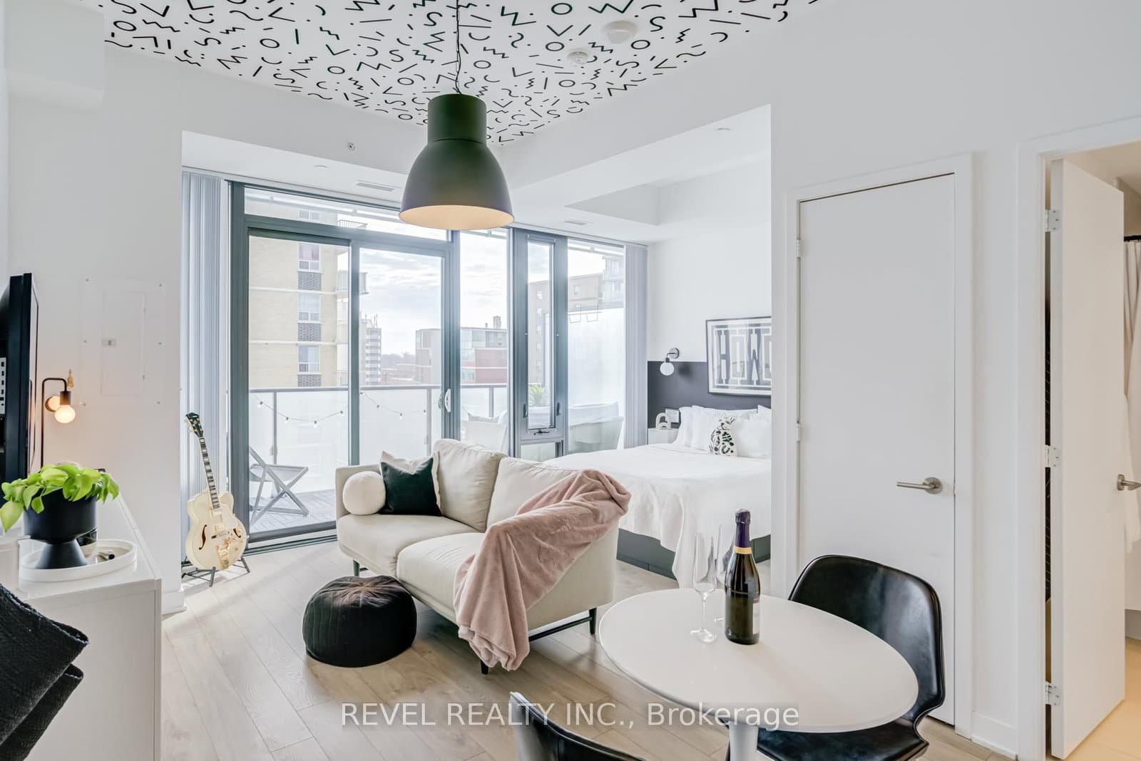 185 Roehampton Avenue, Unit 609