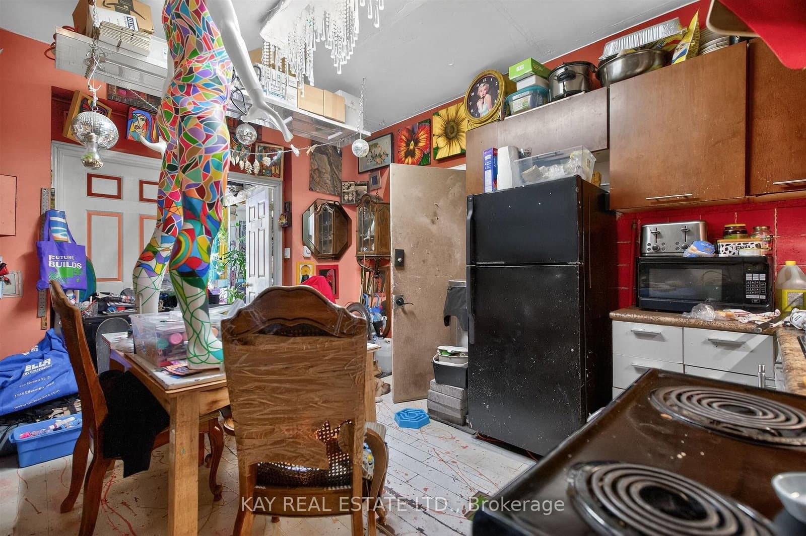 224 Queen Street E thumbnail 16