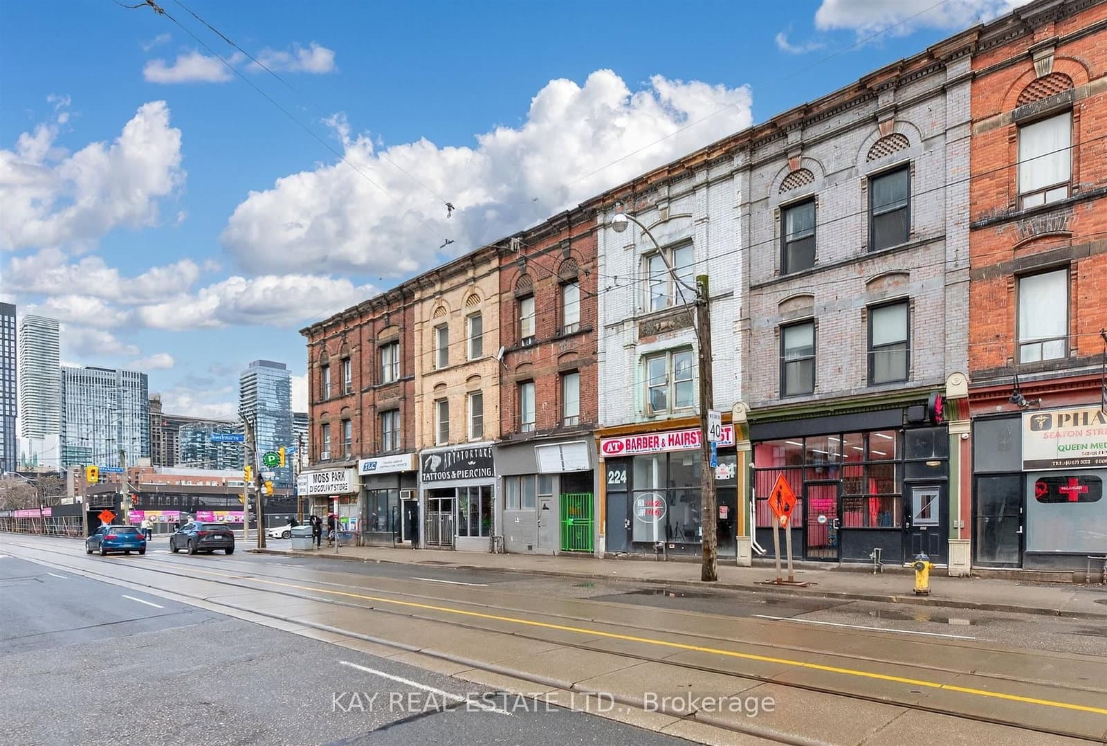 224 Queen Street E thumbnail 2