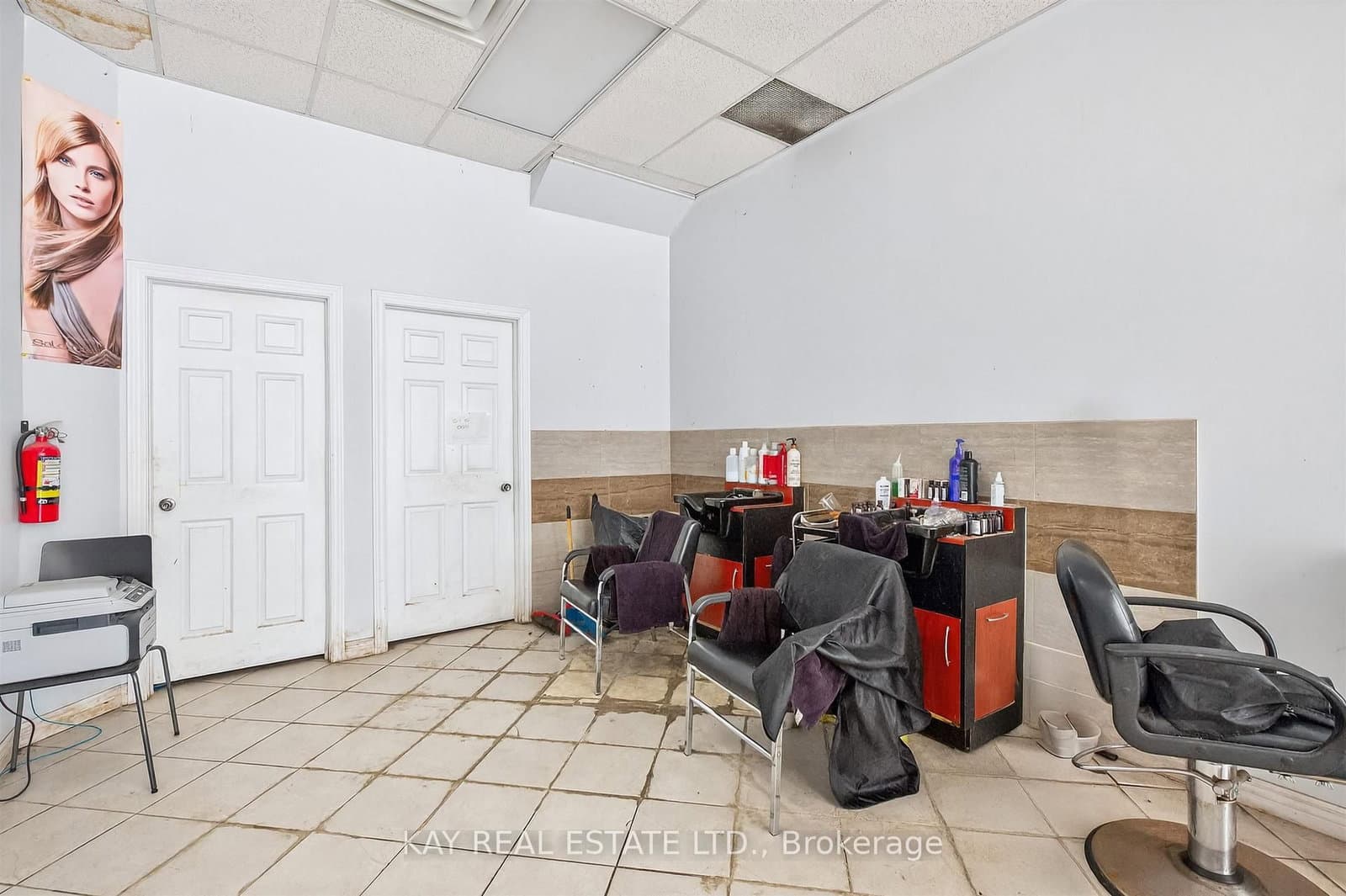 224 Queen Street E thumbnail 7