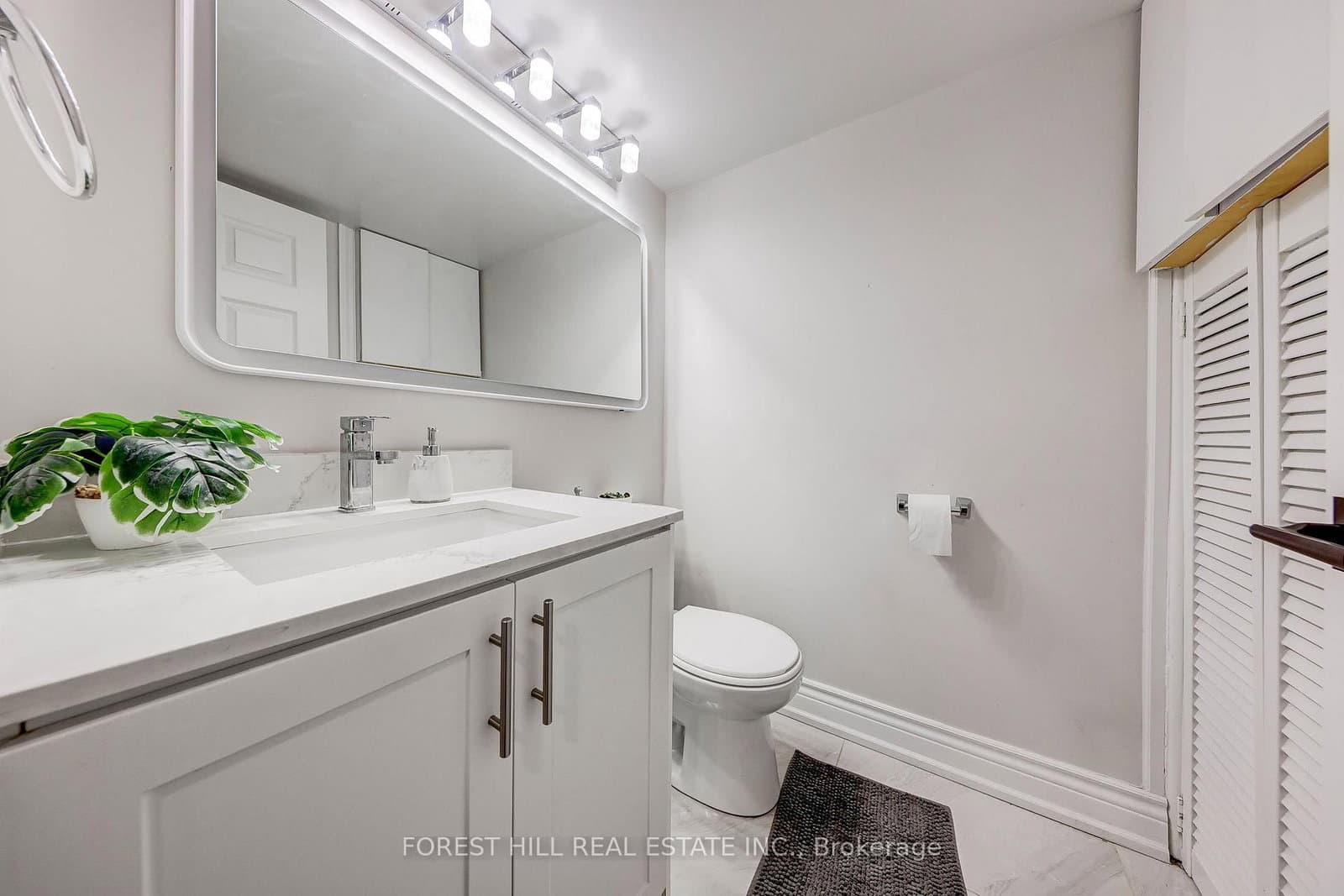 607 Spadina Road thumbnail 29