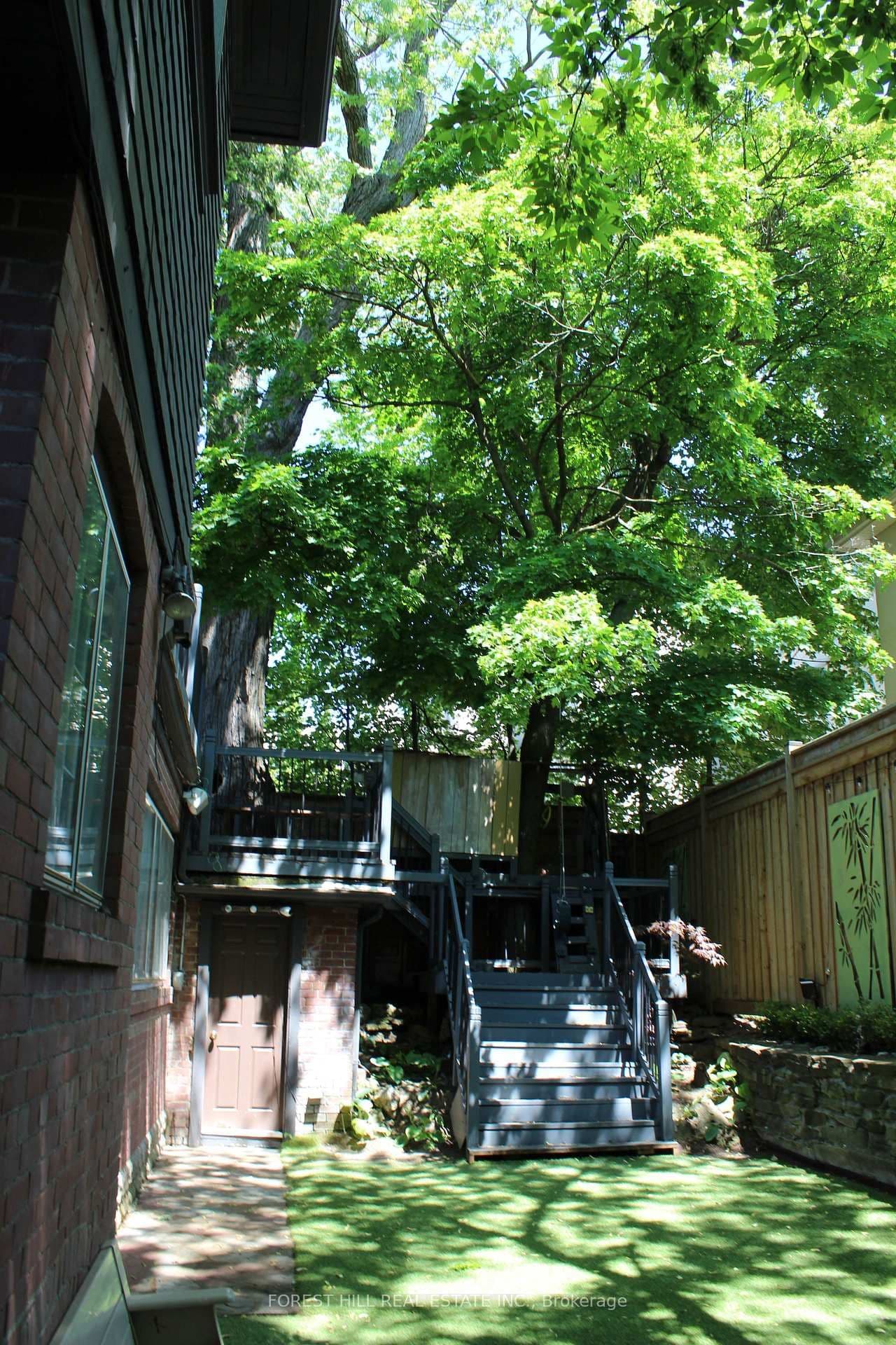 607 Spadina Road thumbnail 40