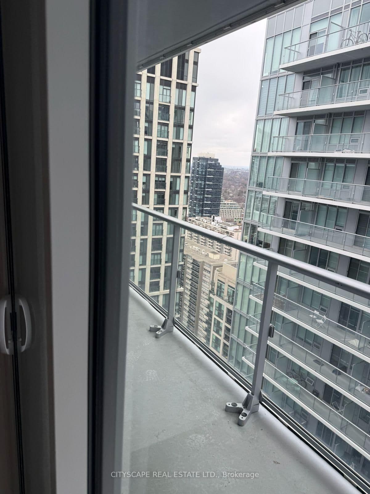 195 Redpath Avenue, Unit 3501 thumbnail 37