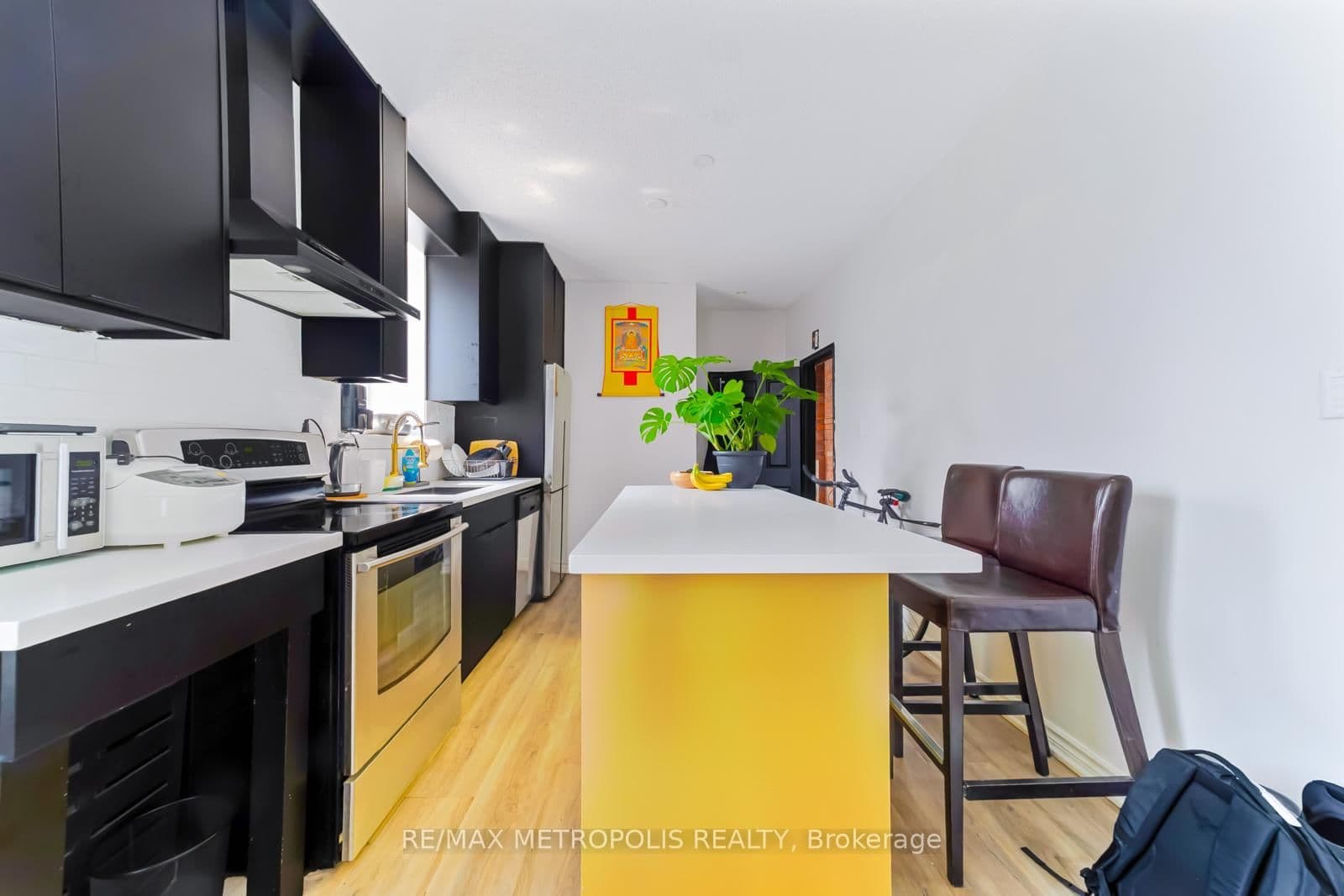 854 BATHURST Street thumbnail 13
