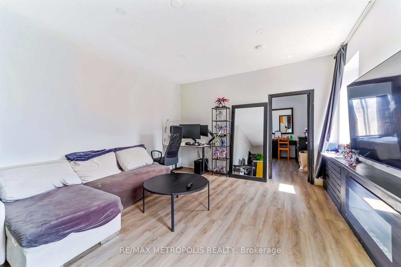854 BATHURST Street thumbnail 14