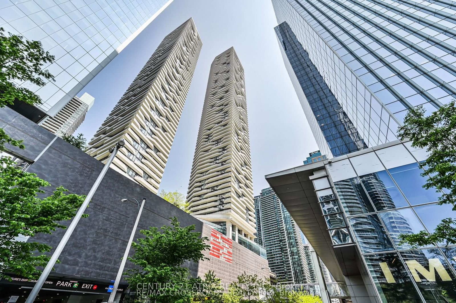 #3611 - 88 Harbour Street