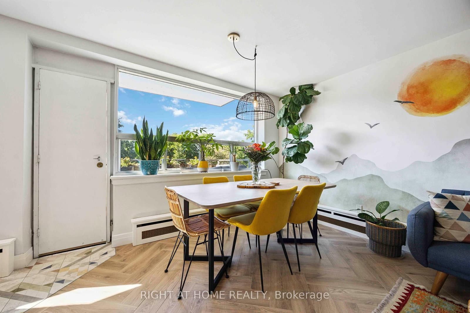 57 Neptune Drive, Unit 103 thumbnail 8