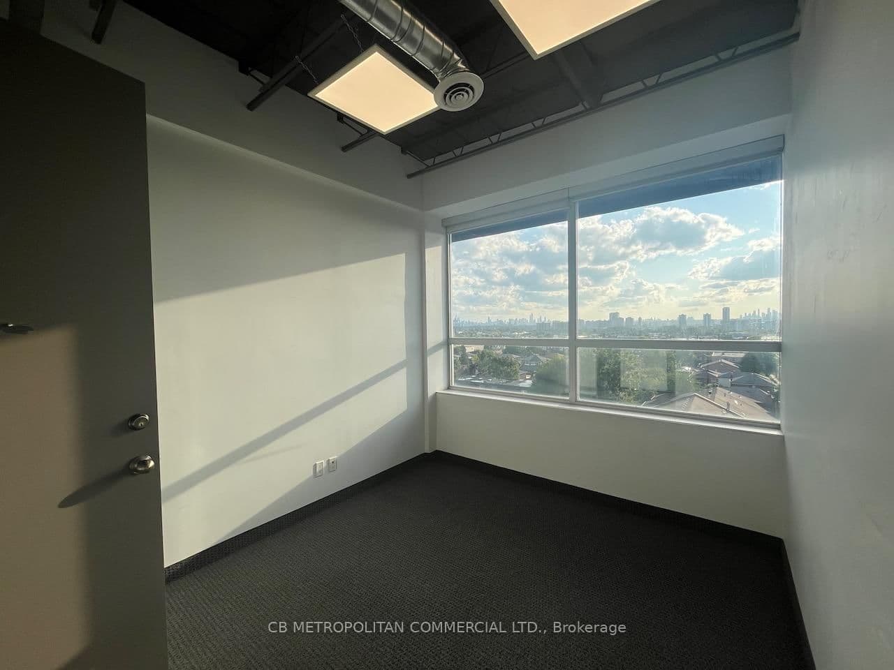 1880 O'connor Drive, Unit 200 thumbnail 3
