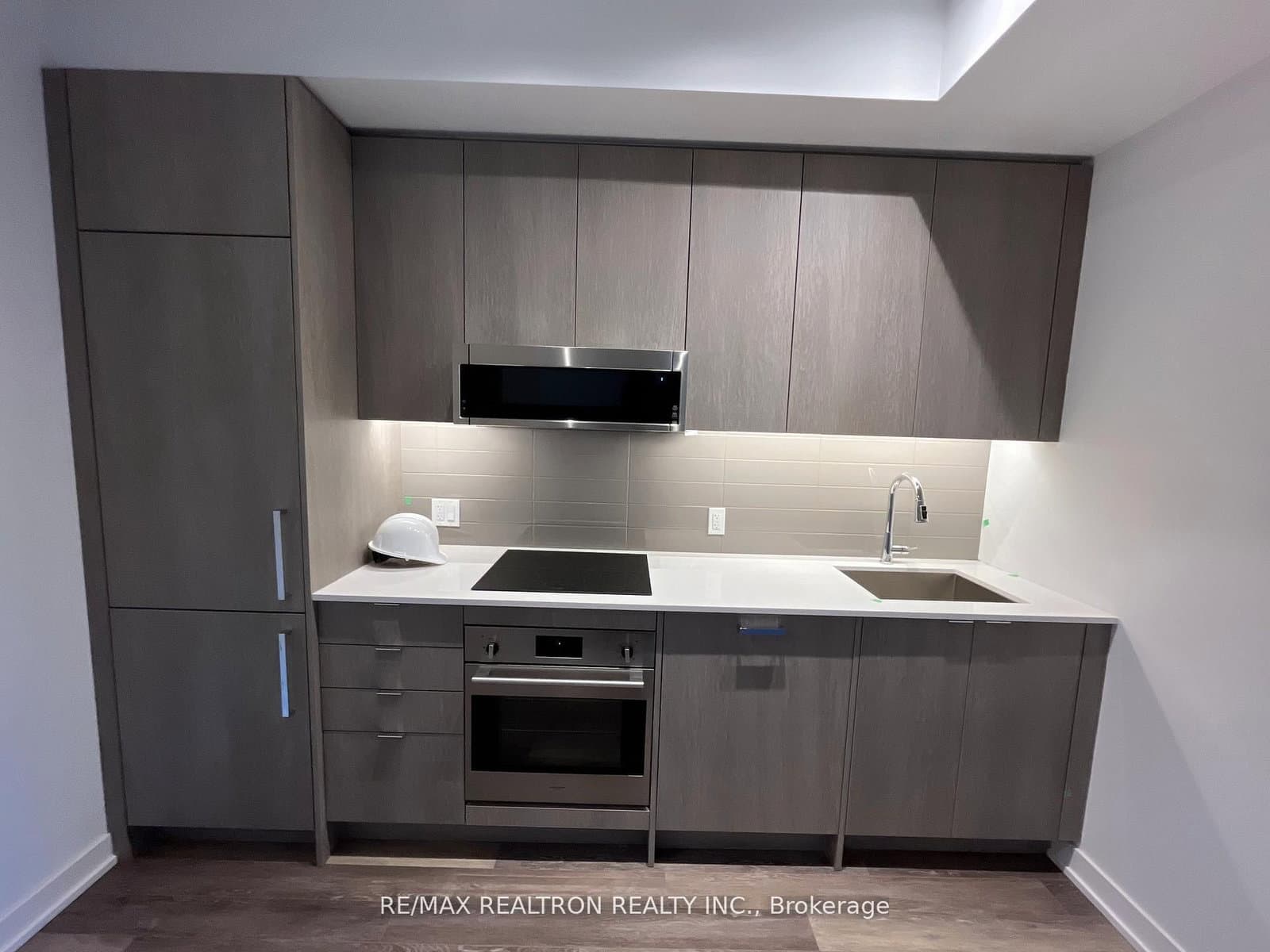 250 Lawrence Avenue W, Unit 401