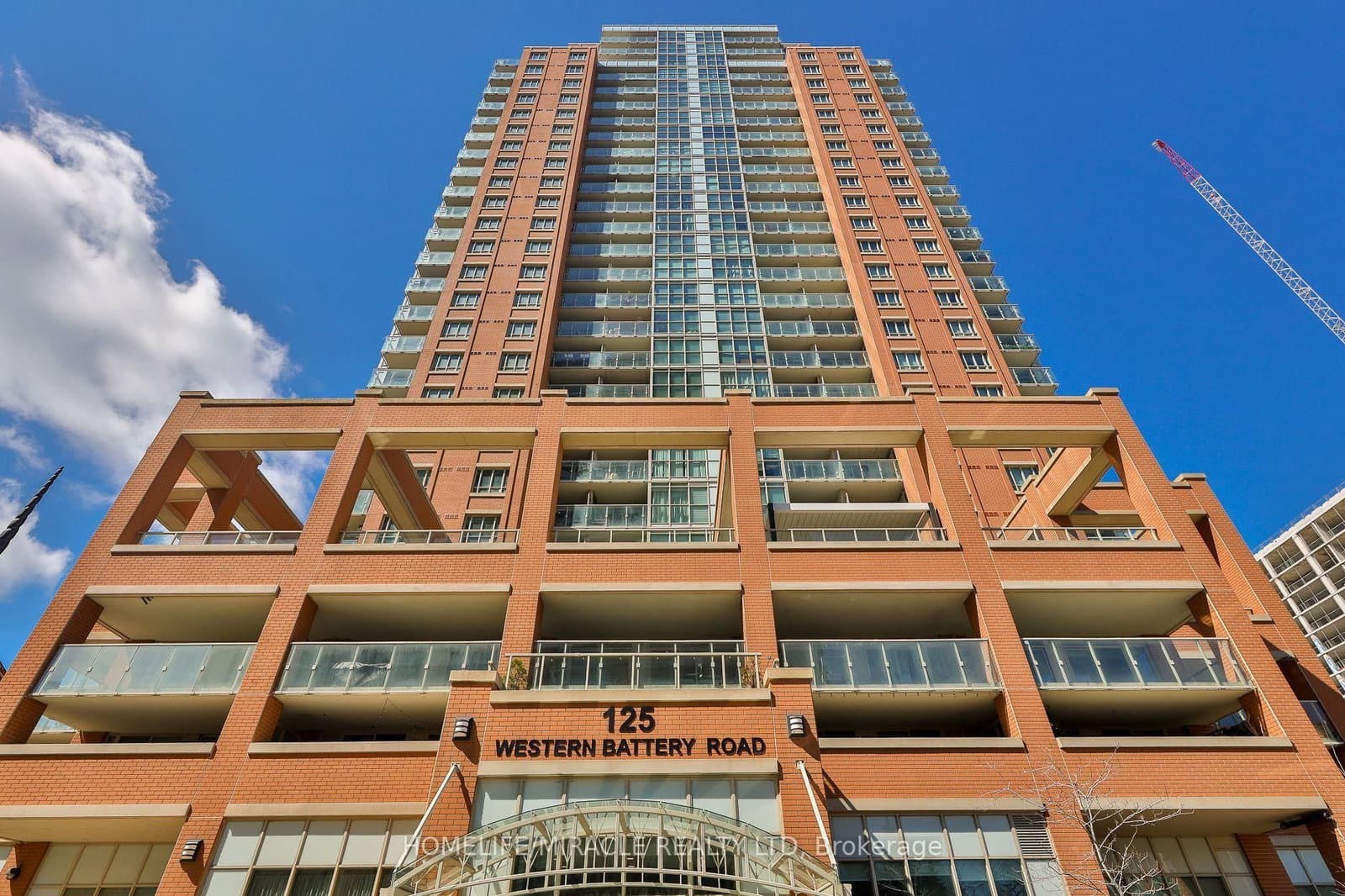 #2815 - 125 Western Battery Road