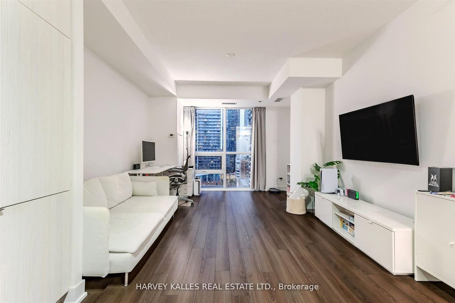 318 Richmond Street W, Unit 1508 thumbnail 11