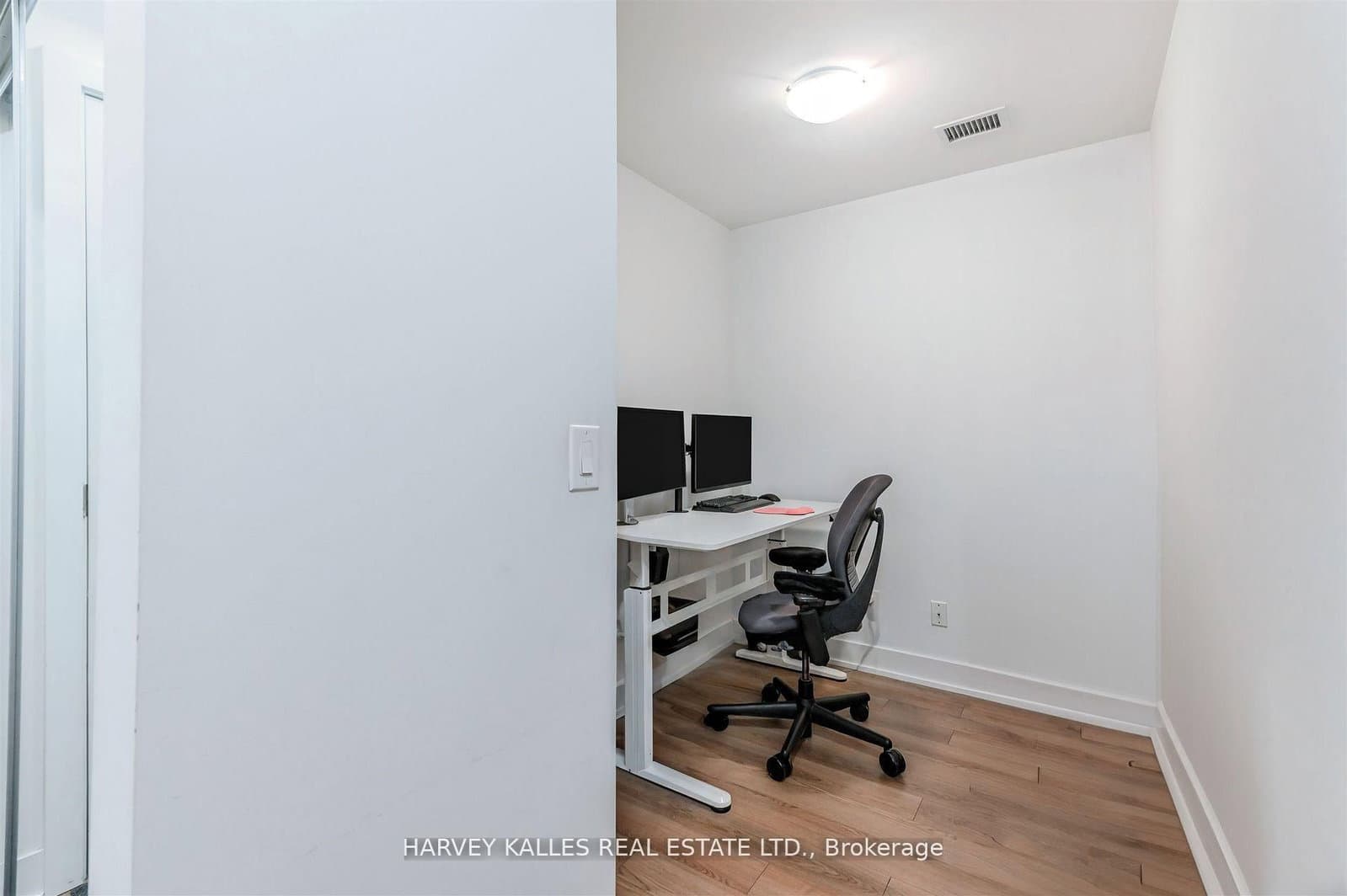 318 Richmond Street W, Unit 1508 thumbnail 19