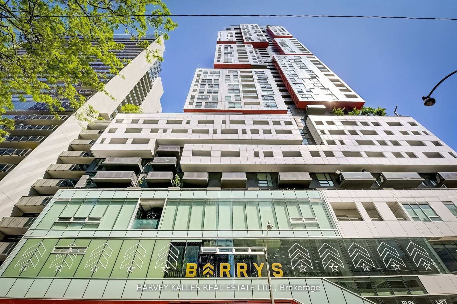 318 Richmond Street W, Unit 1508 thumbnail 2