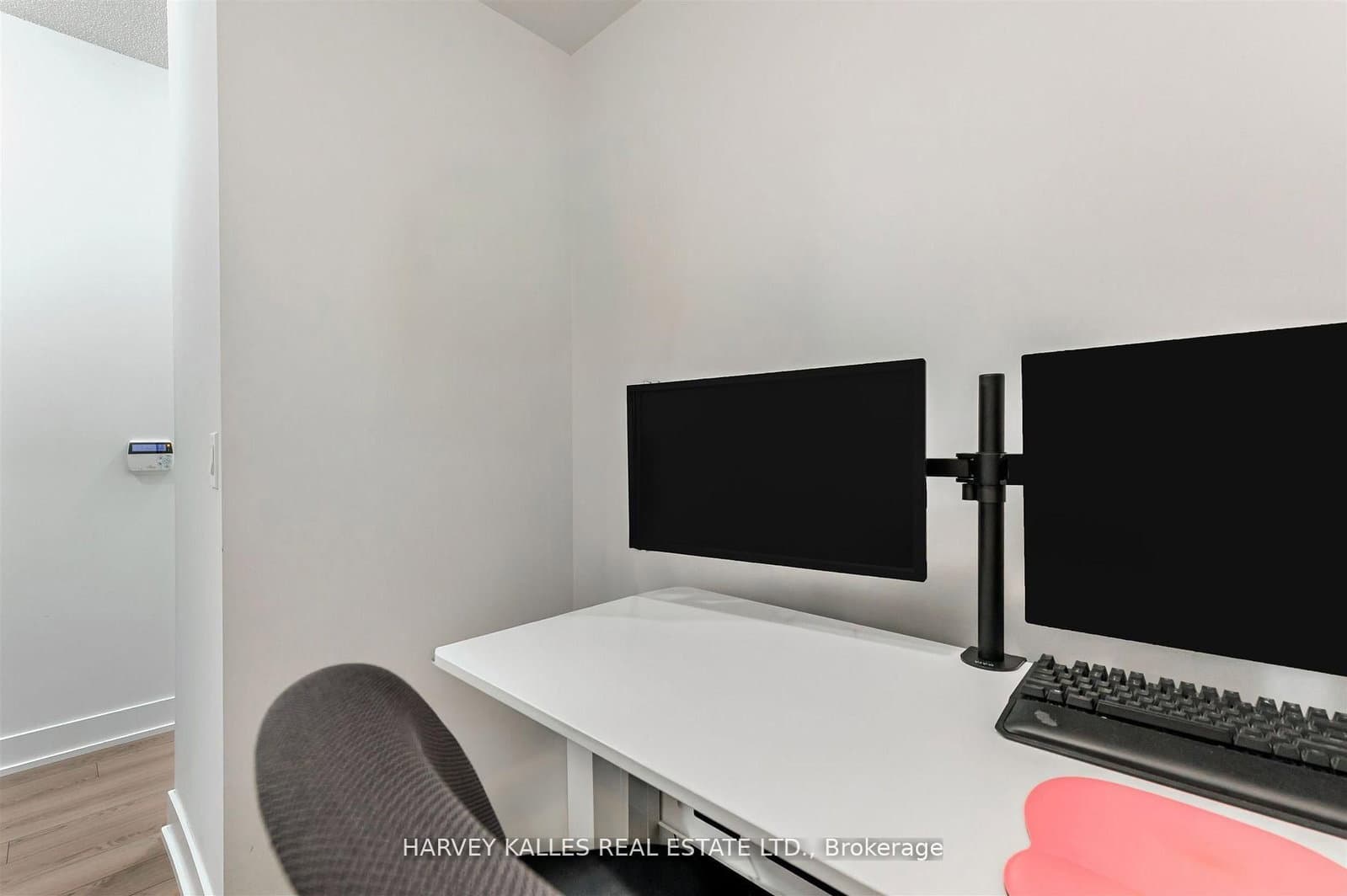 318 Richmond Street W, Unit 1508 thumbnail 20