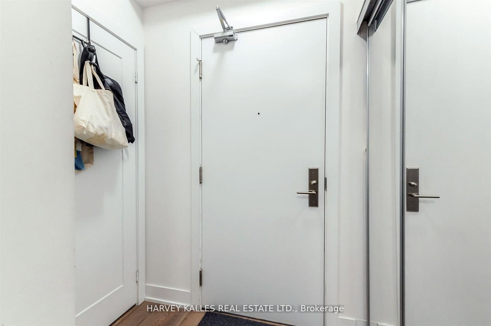318 Richmond Street W, Unit 1508 thumbnail 5