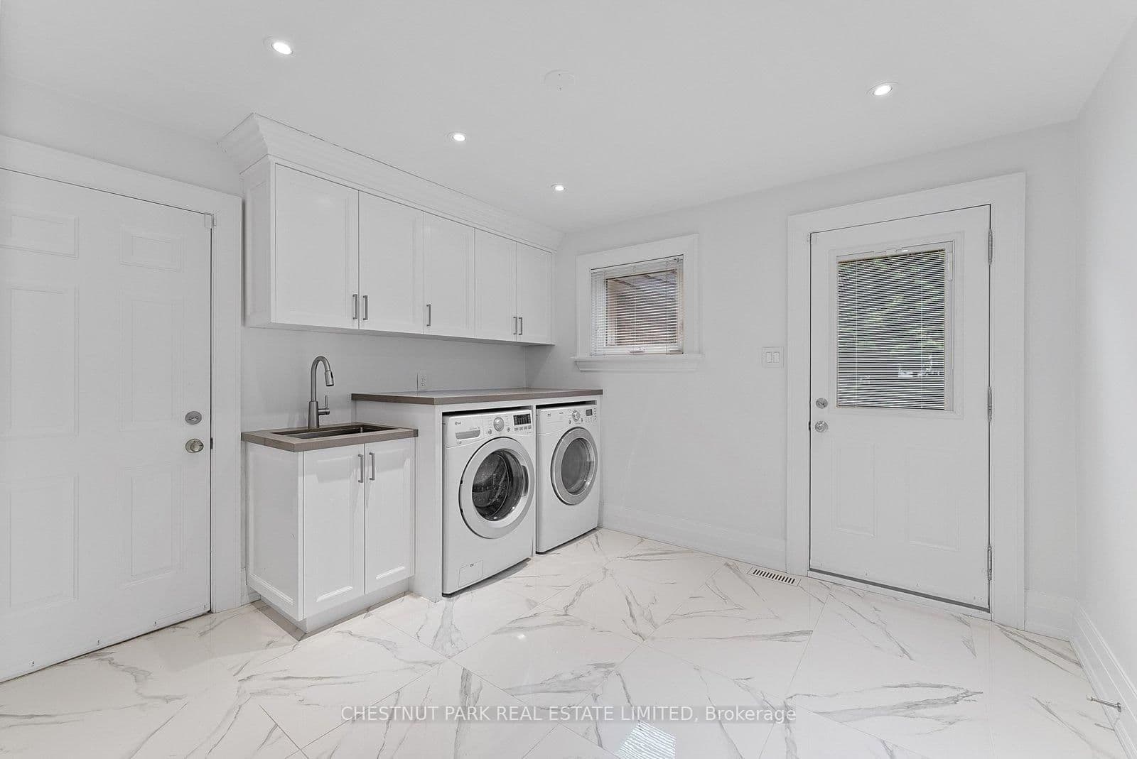 16 Sagewood Drive thumbnail 24