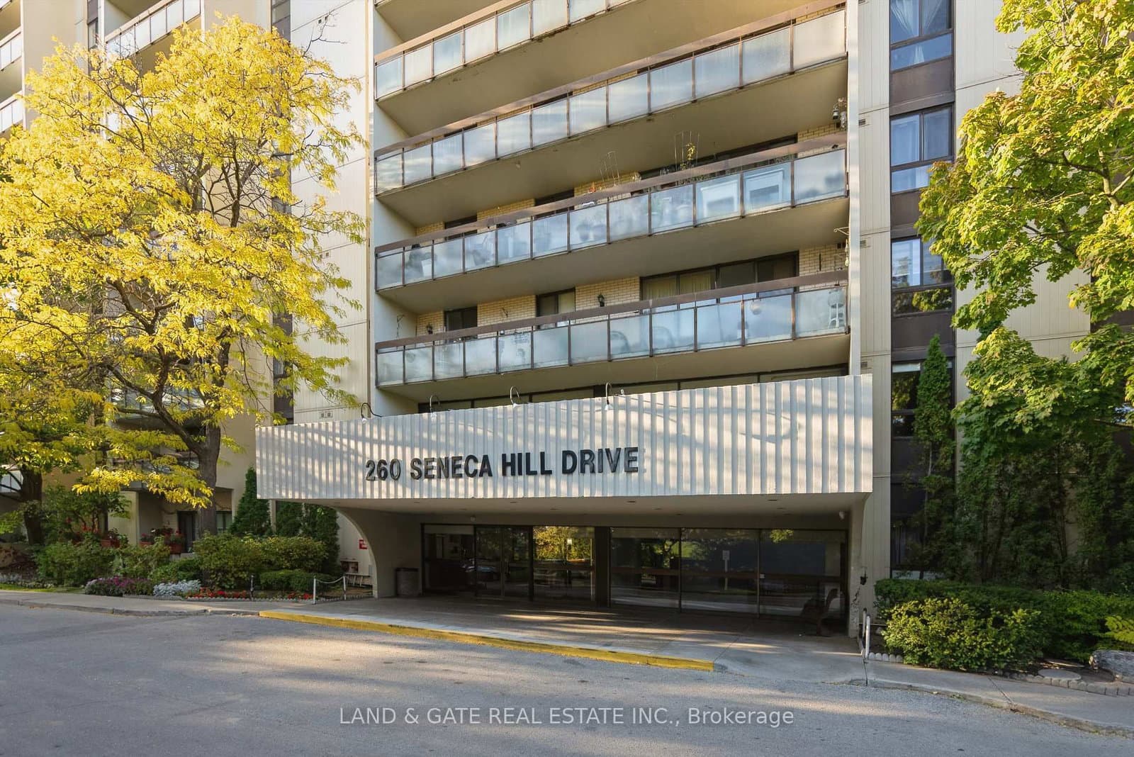 #702 - 260 Seneca Hill Drive