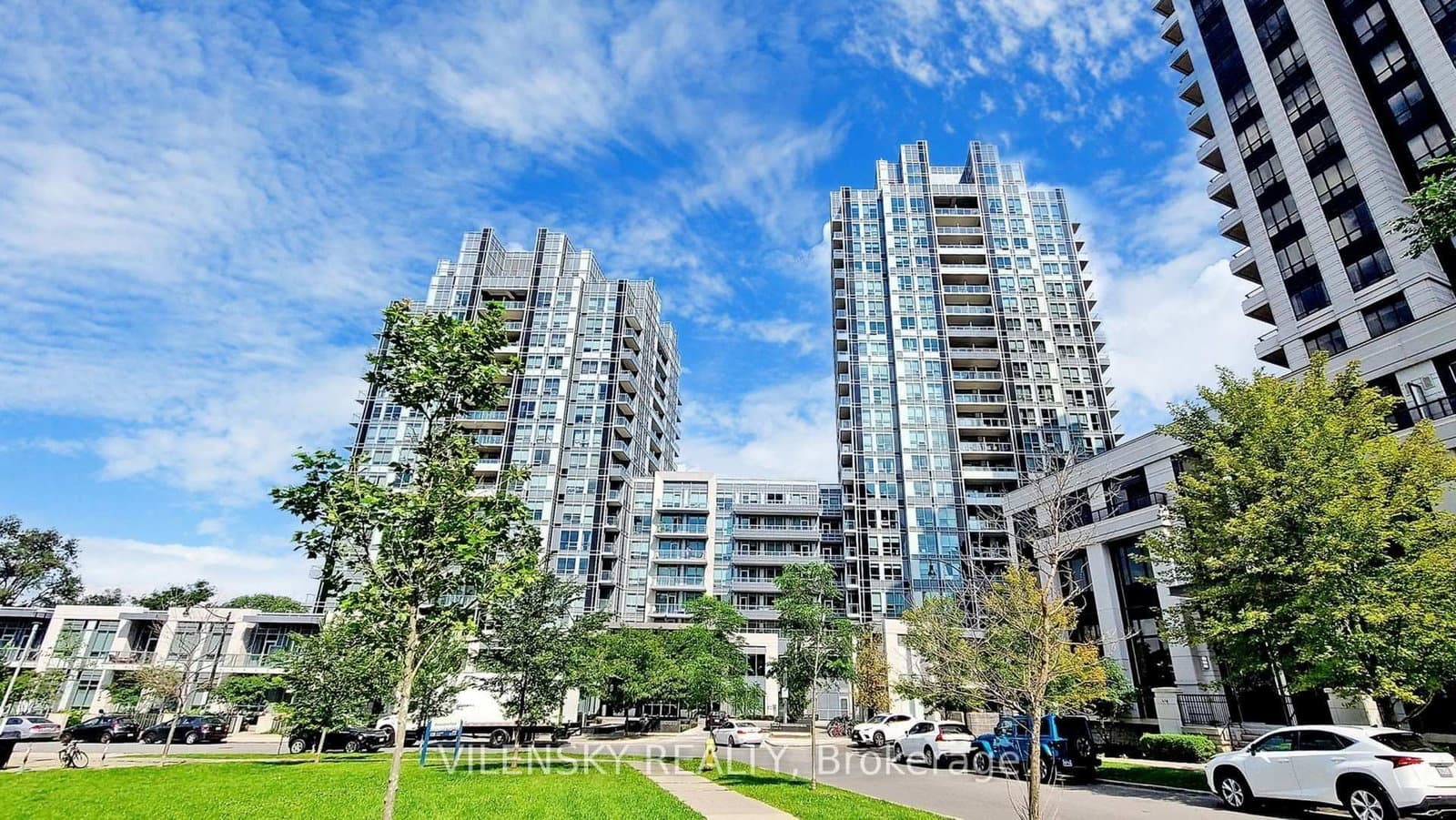 #825 - 120 Harrison Garden Boulevard