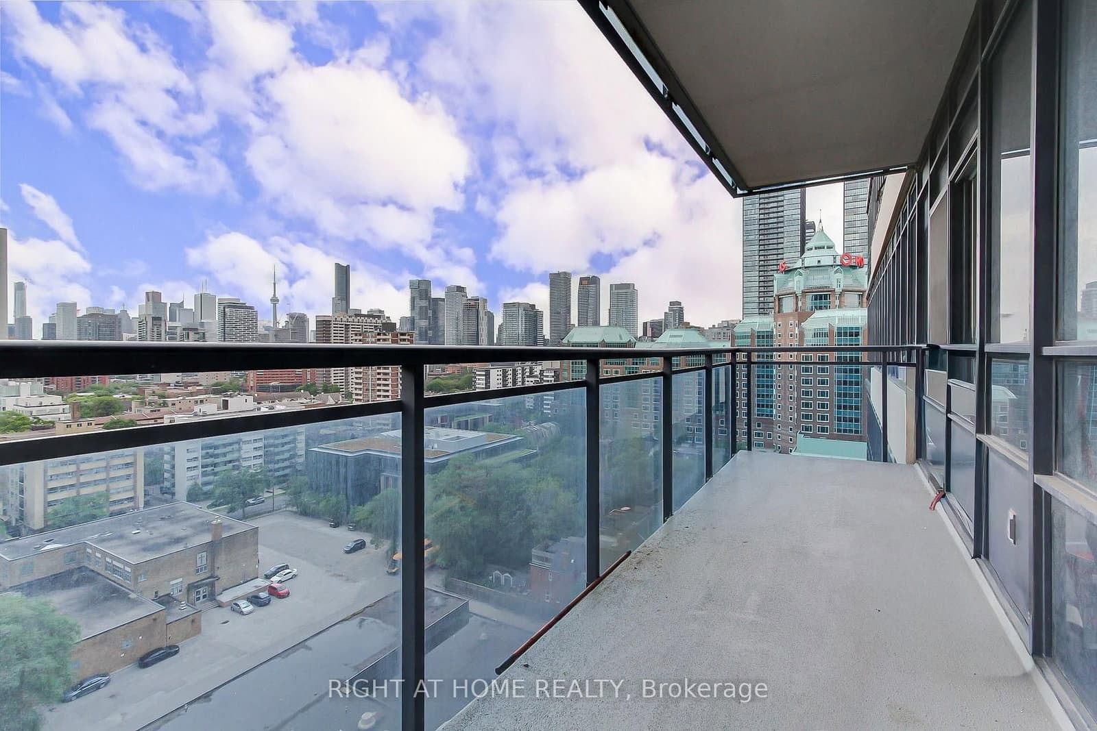 #1405 - 28 Linden Street