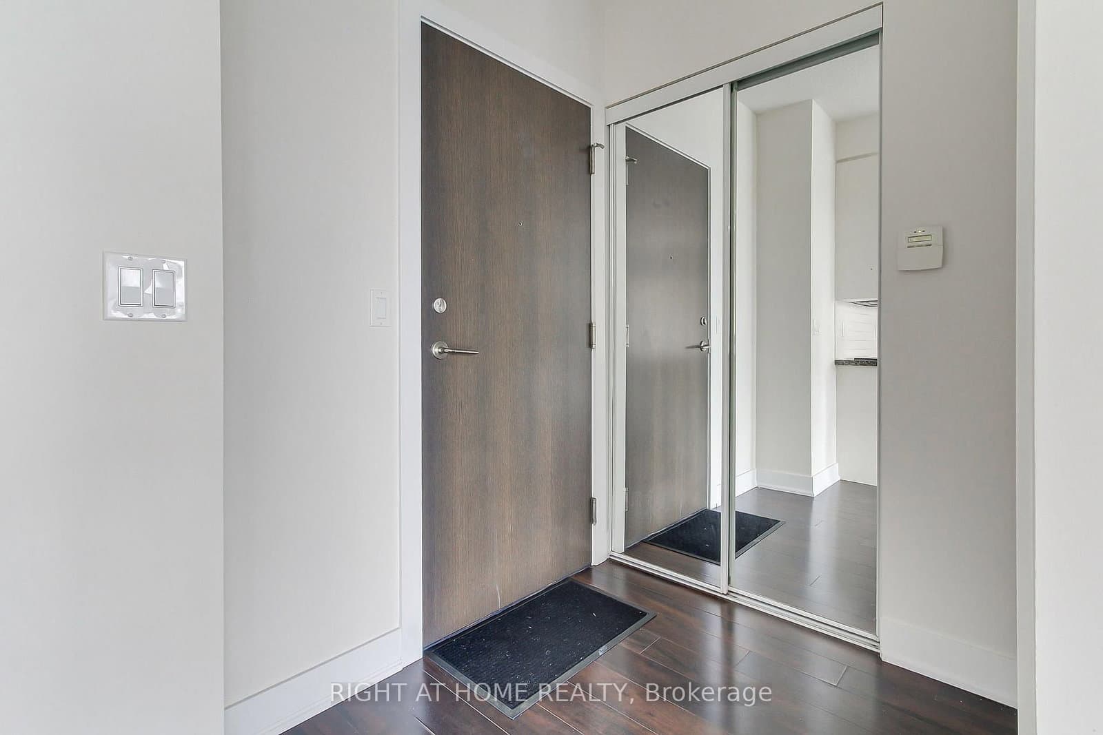 28 Linden Street, Unit 1405 thumbnail 15