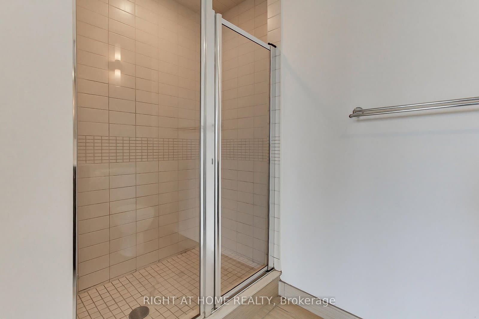 28 Linden Street, Unit 1405 thumbnail 29