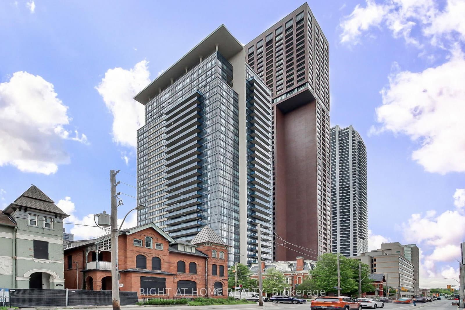 28 Linden Street, Unit 1405 thumbnail 3