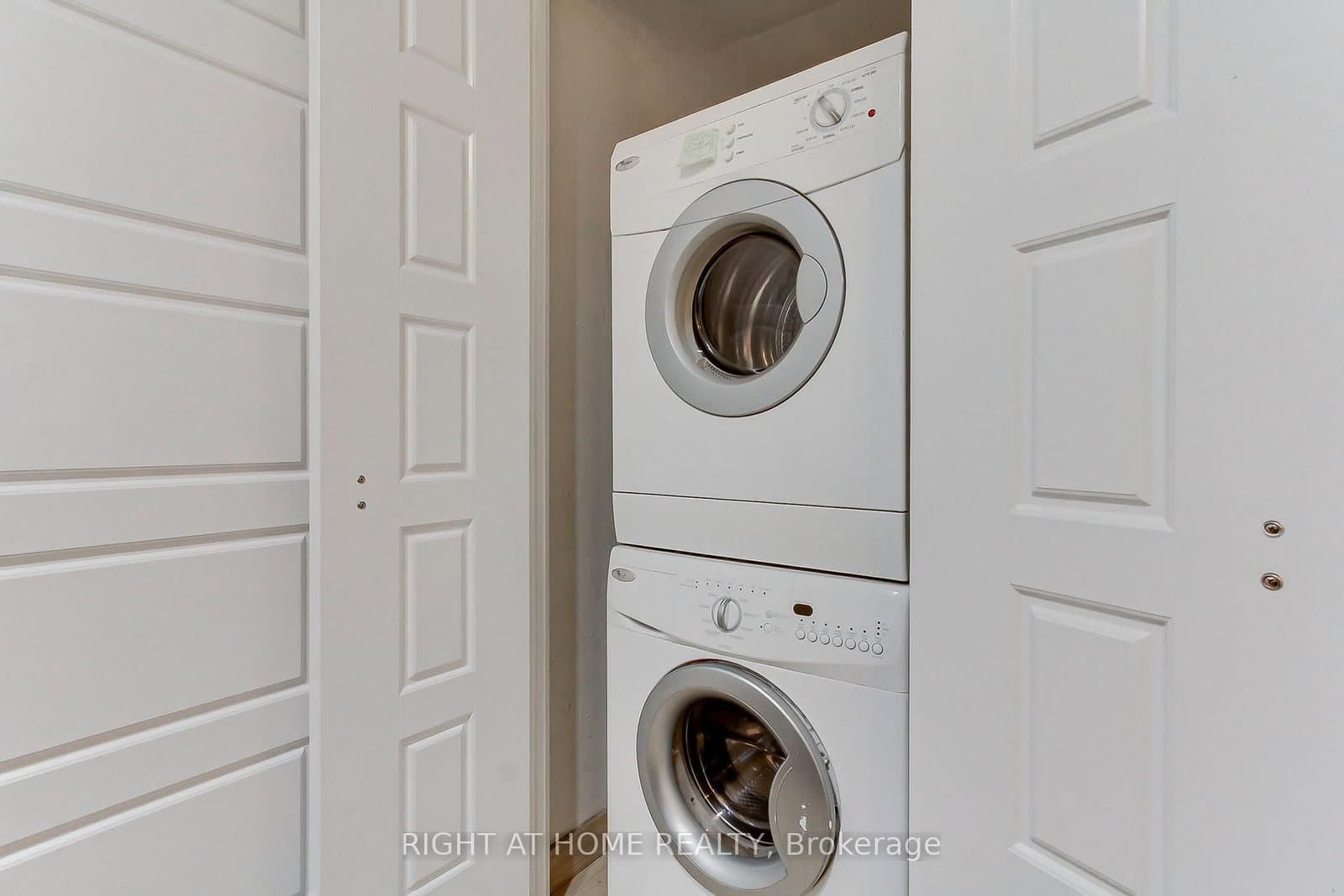 28 Linden Street, Unit 1405 thumbnail 30