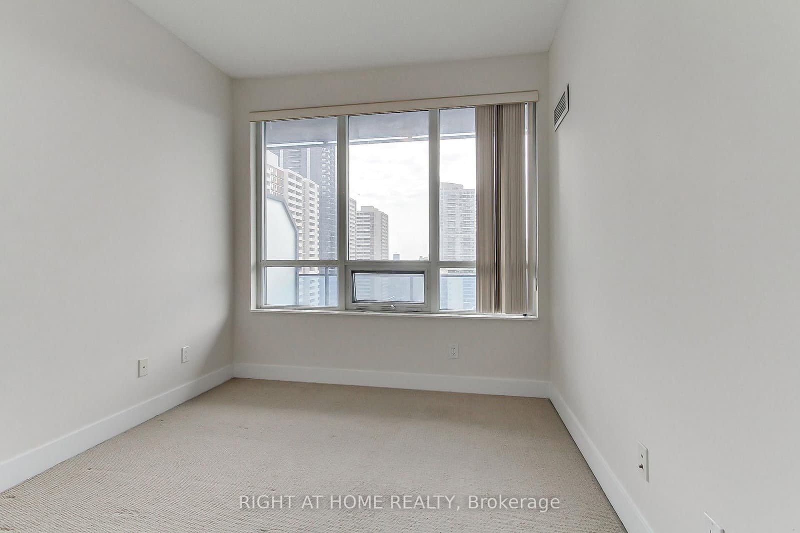 28 Linden Street, Unit 1405 thumbnail 32