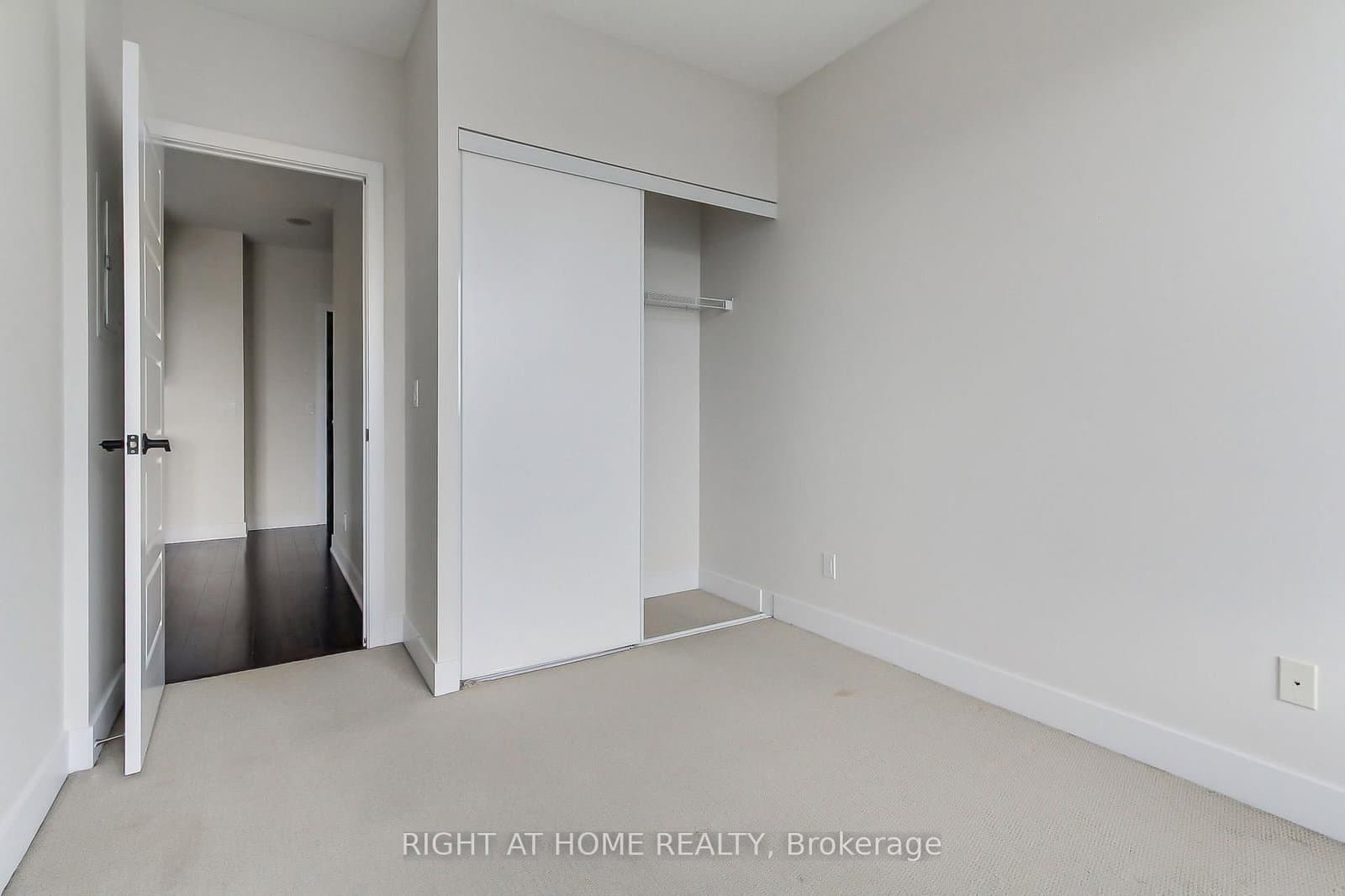 28 Linden Street, Unit 1405 thumbnail 33