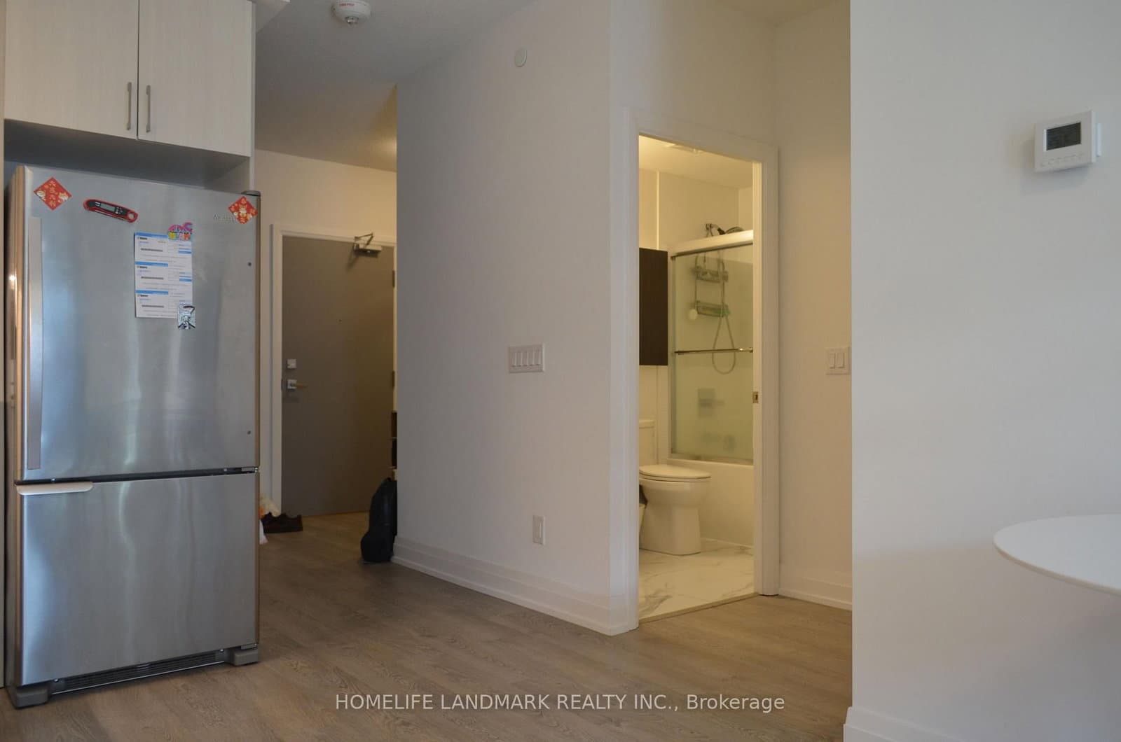 591 Sheppard Avenue E, Unit 808 thumbnail 3