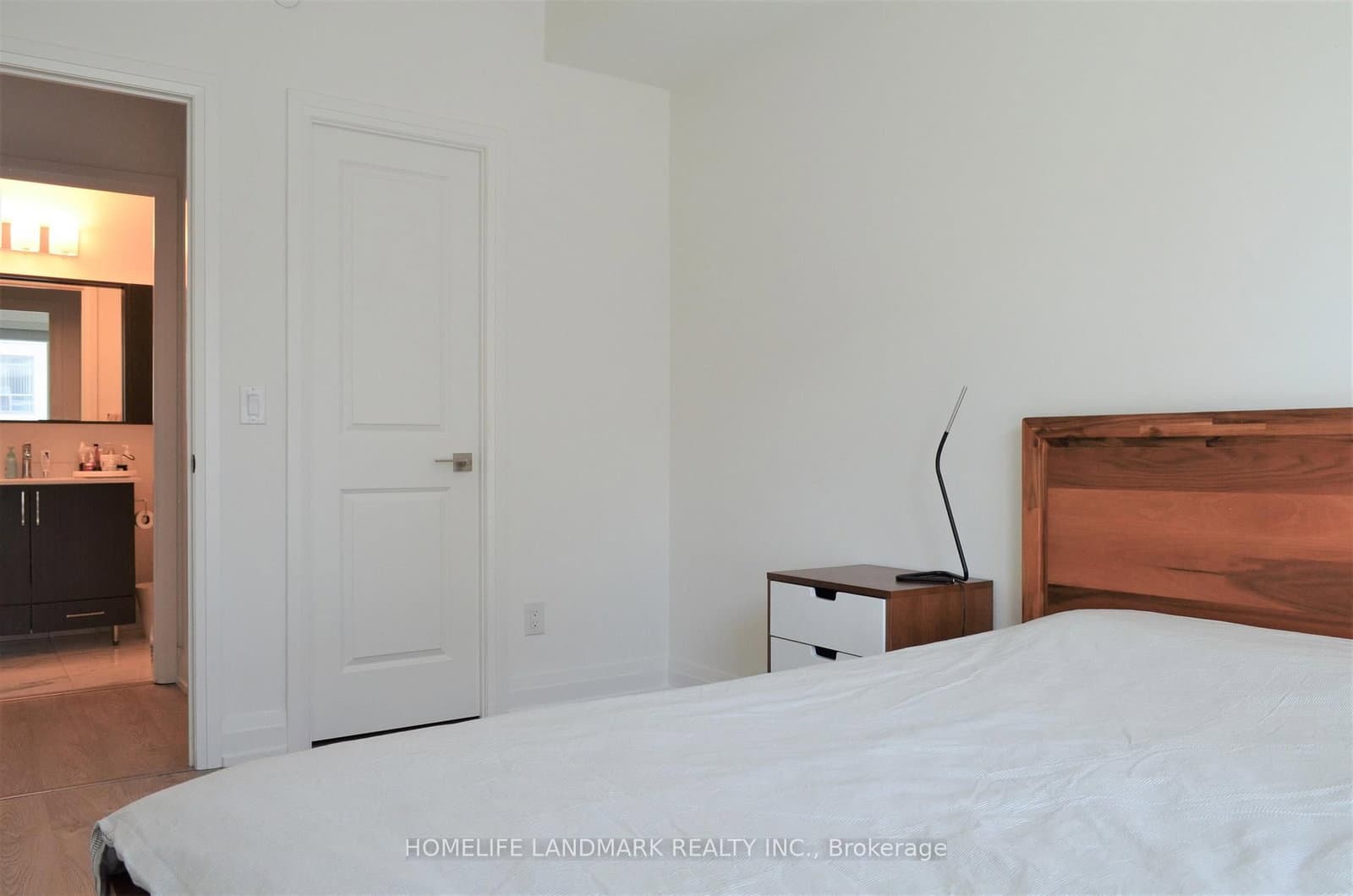 591 Sheppard Avenue E, Unit 808 thumbnail 8